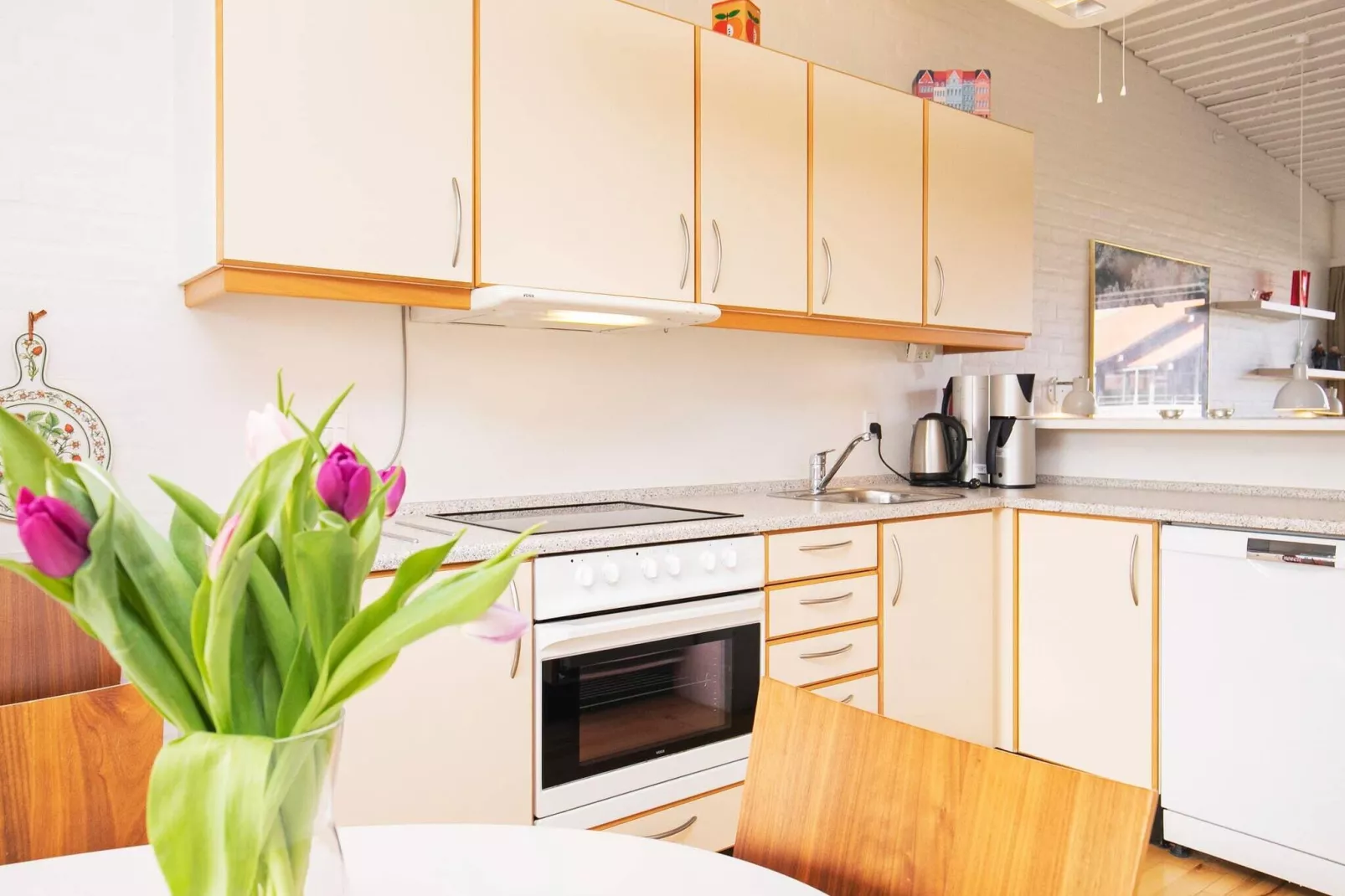3 room,w/partially seaview-Indoor