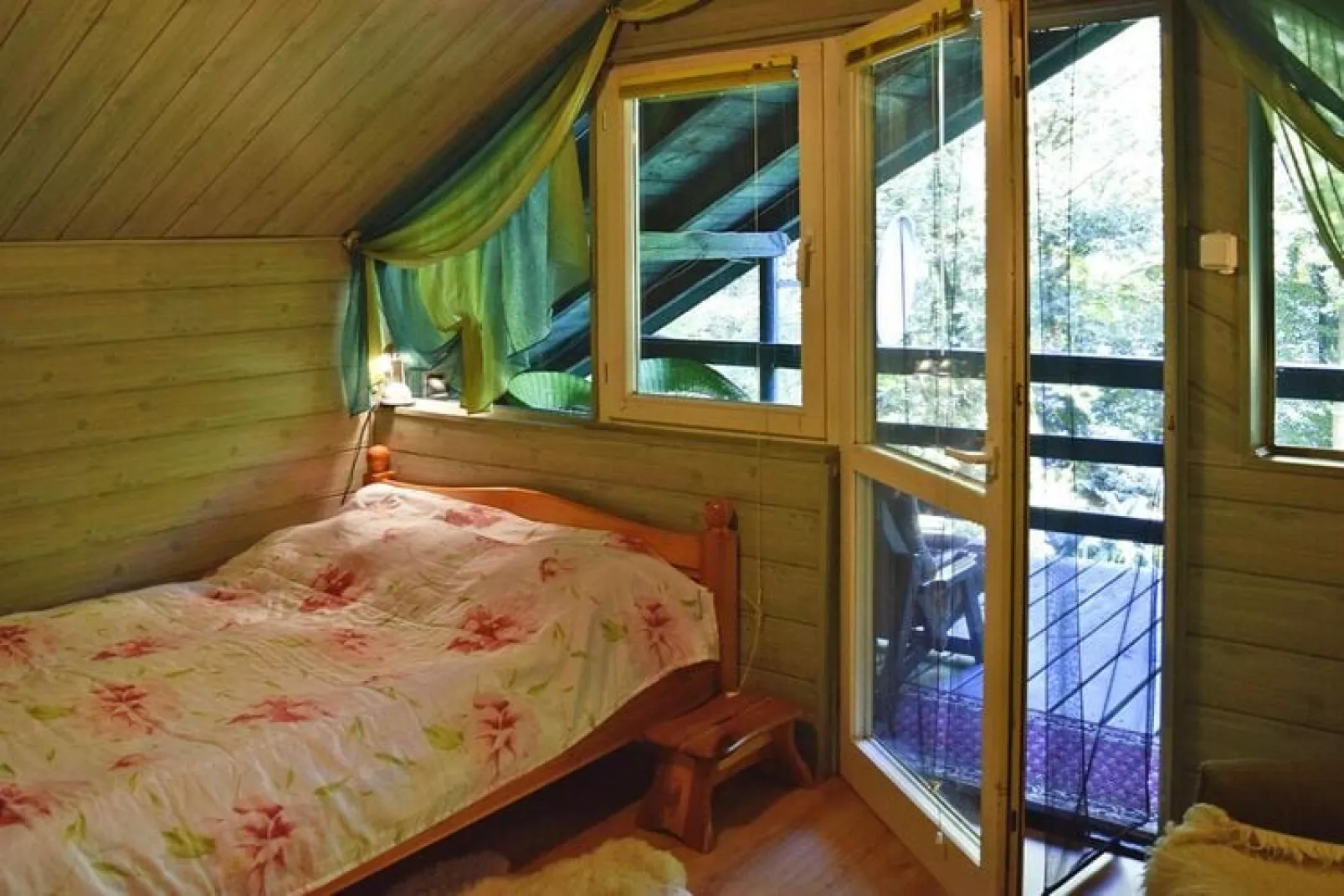 Holiday Home with whirlpool at the lake in Zakowo-Schlafzimmer