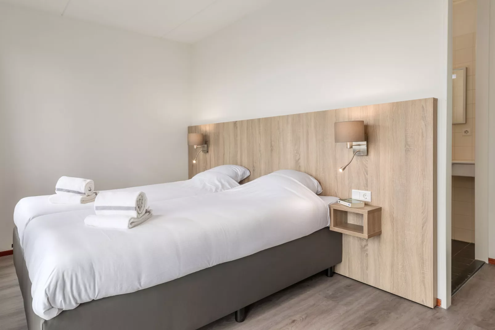 Marinapark Volendam 11-Bedroom