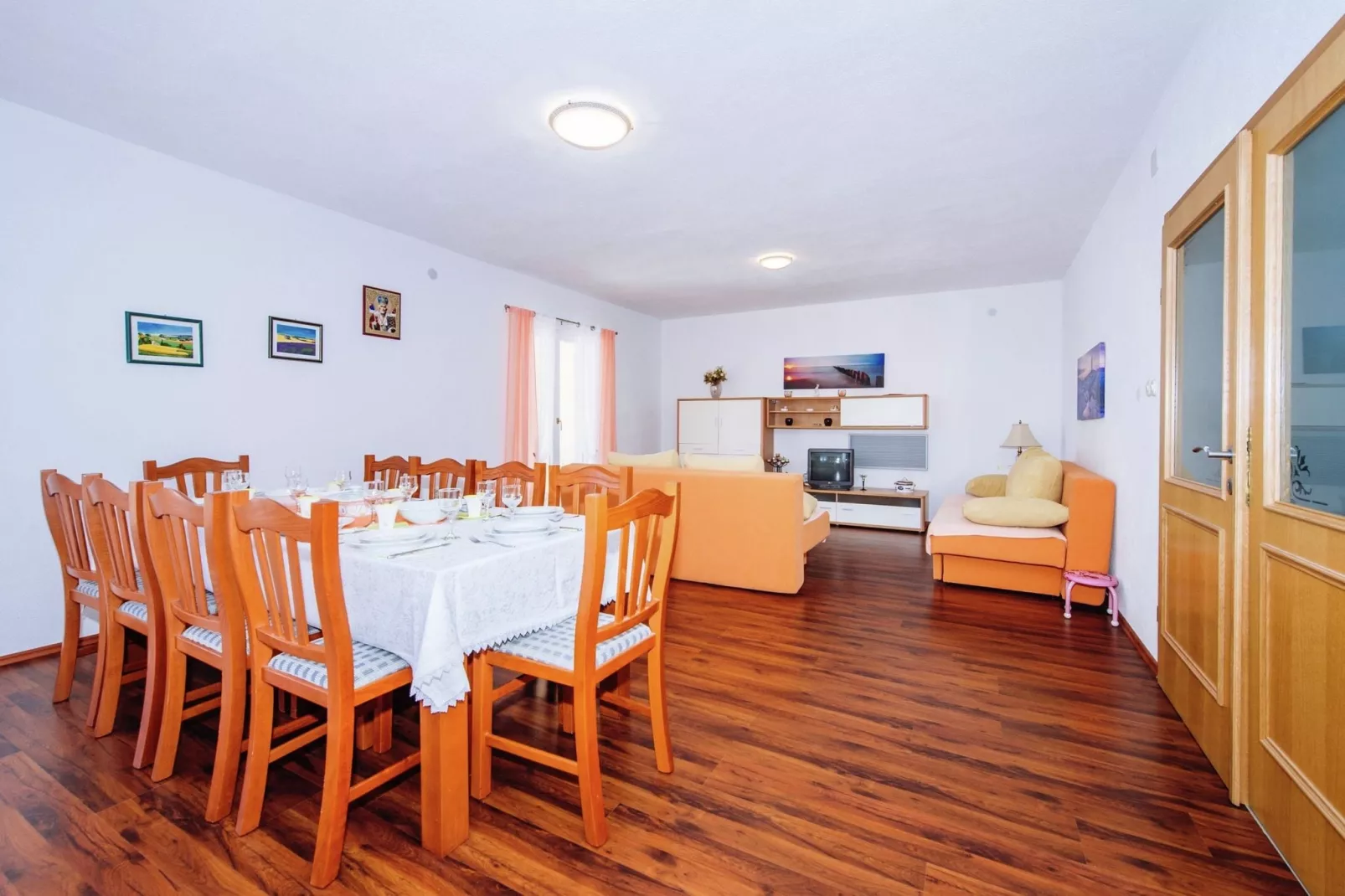 Holiday house Blanka-Dining room