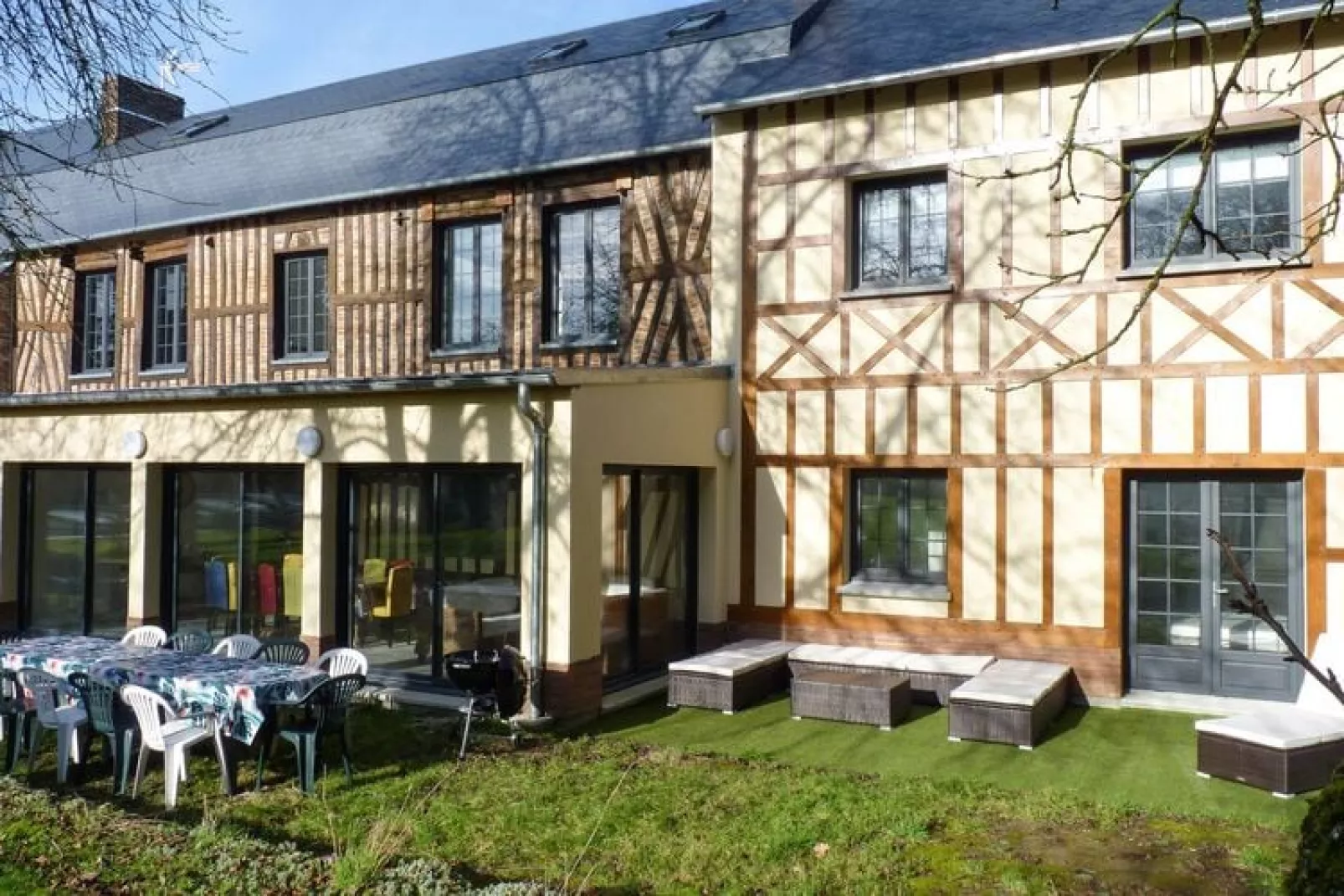 Semi-detached house Rieux - 8 pers-Außenbereich Sommer