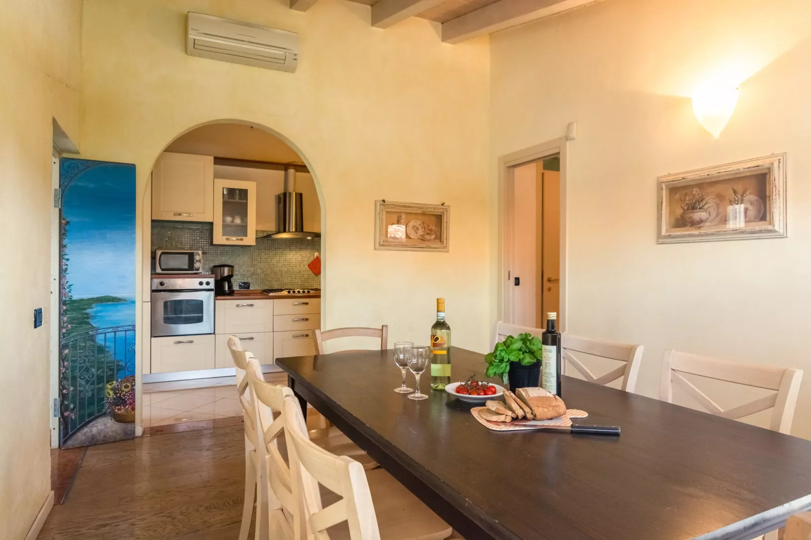 Golf D-Dining room
