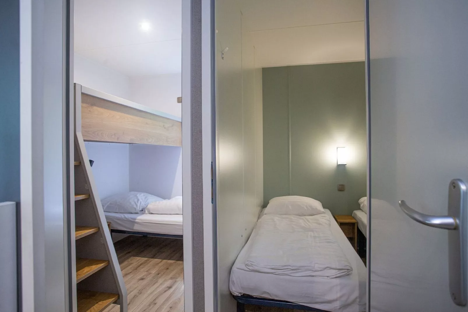 Vakantiepark De Thijmse Berg 8-Bedroom
