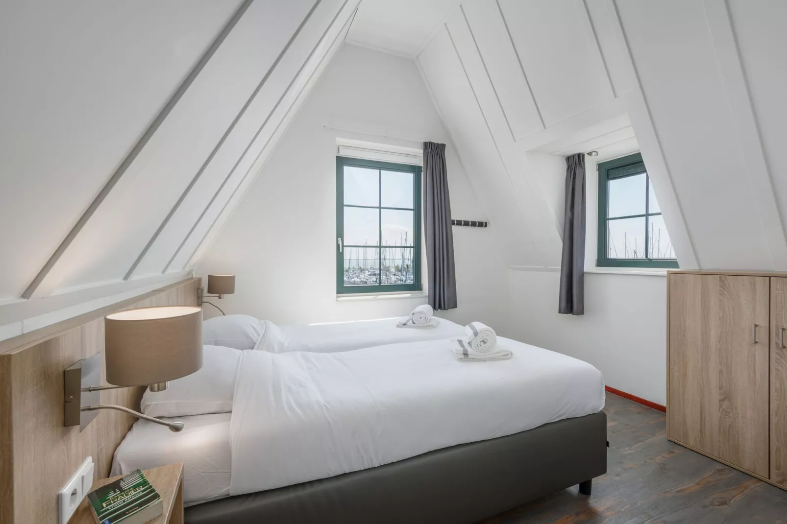 Marinapark Volendam 12-Bedroom
