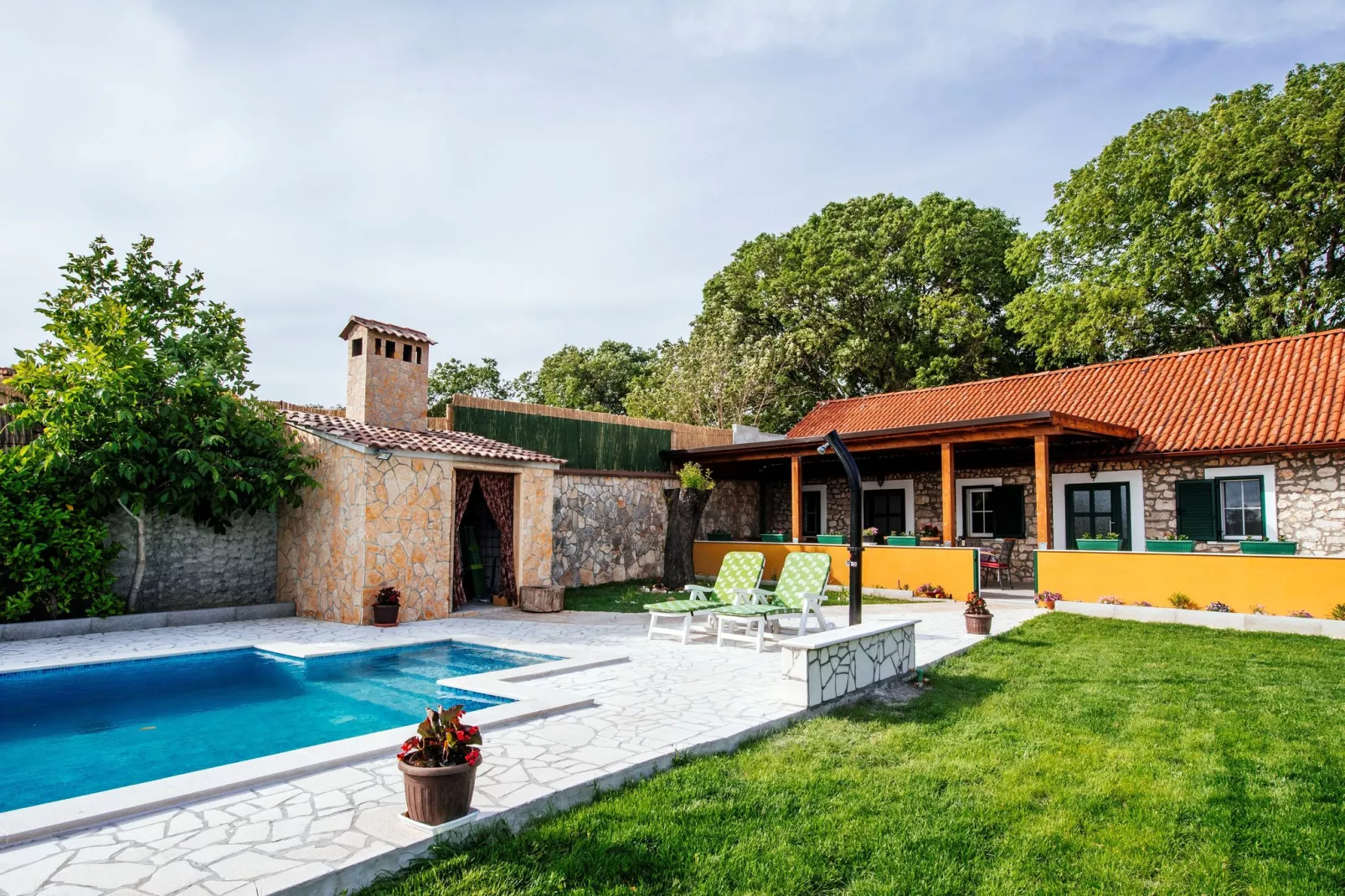 Holiday house Momo-Gardens summer