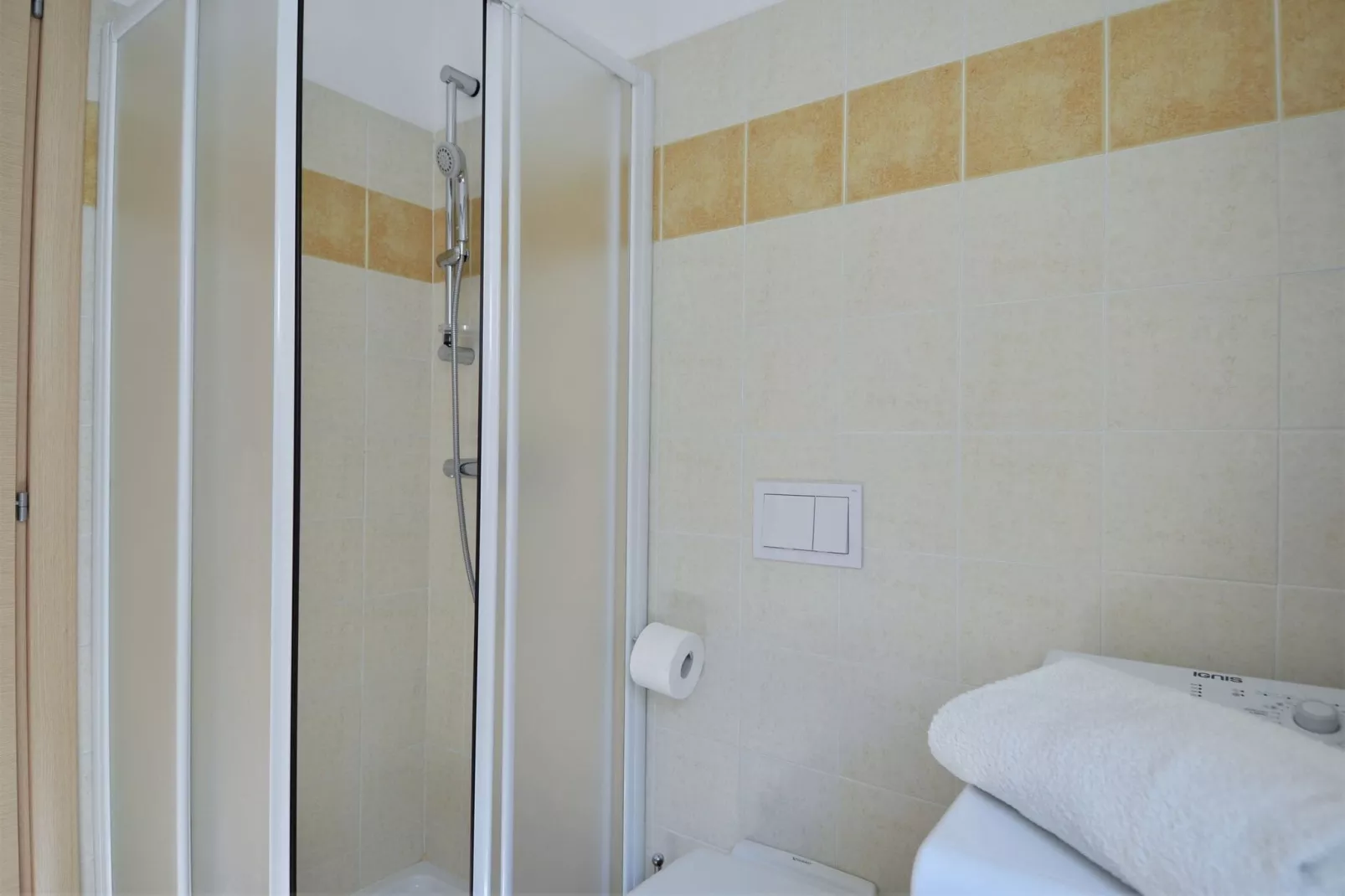 Bilo Walter 1 piano-Bathroom