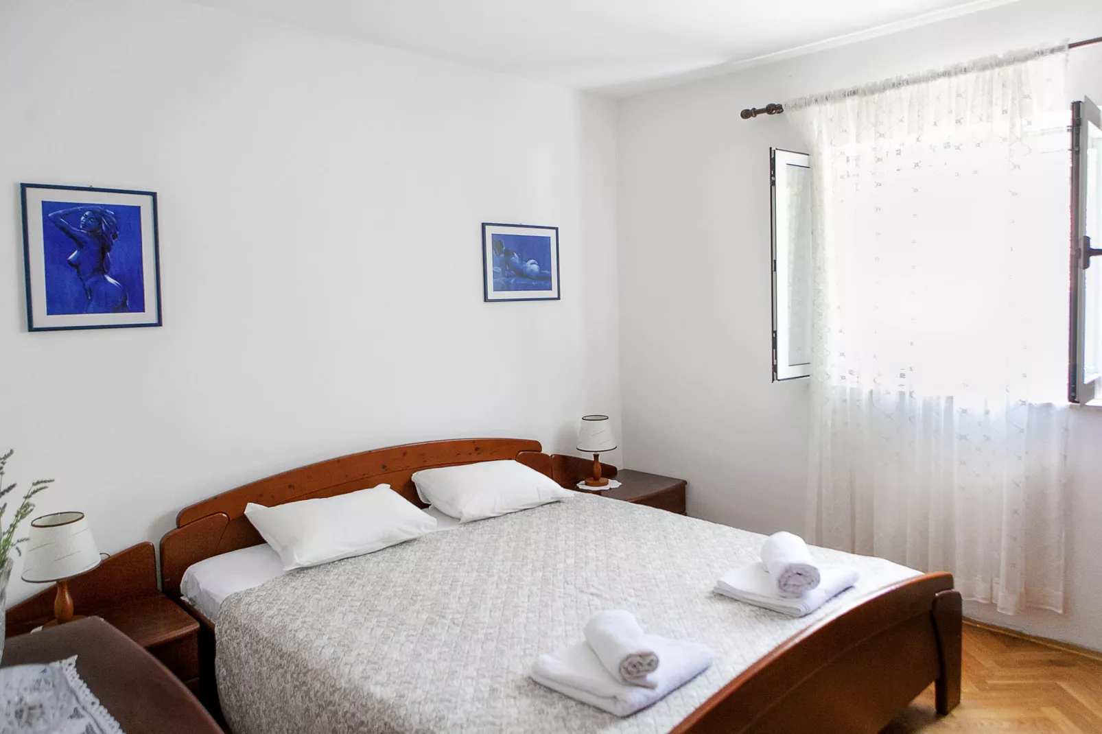 Rose apartment