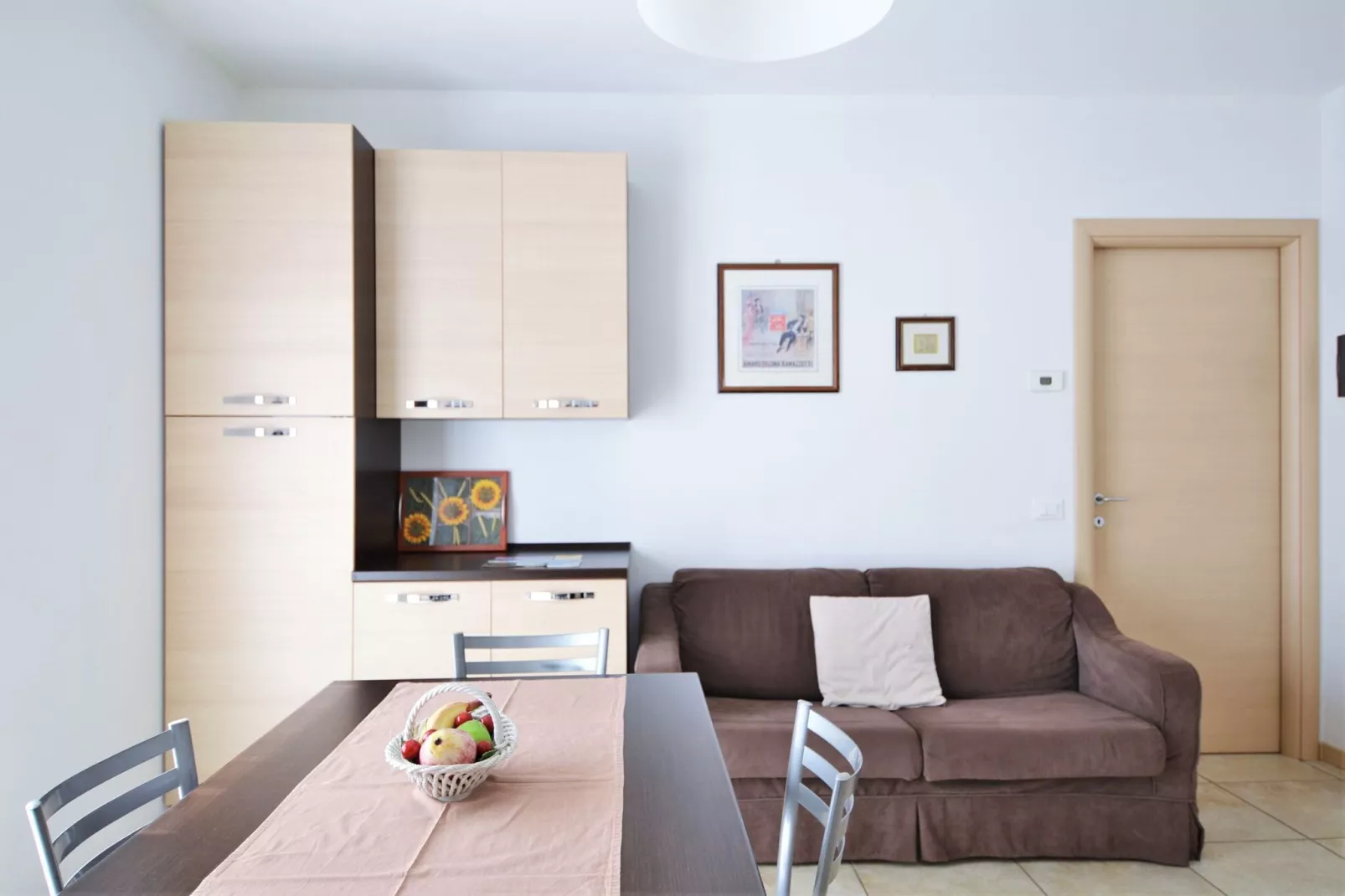 Trilo Walter 3 piano-Living room