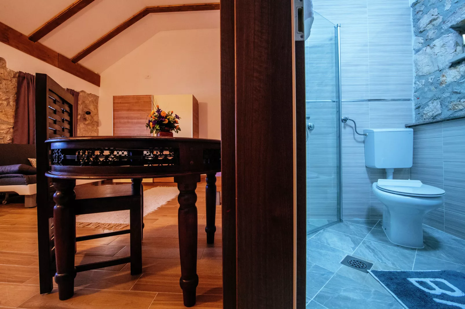 Holiday house Momo-Bathroom