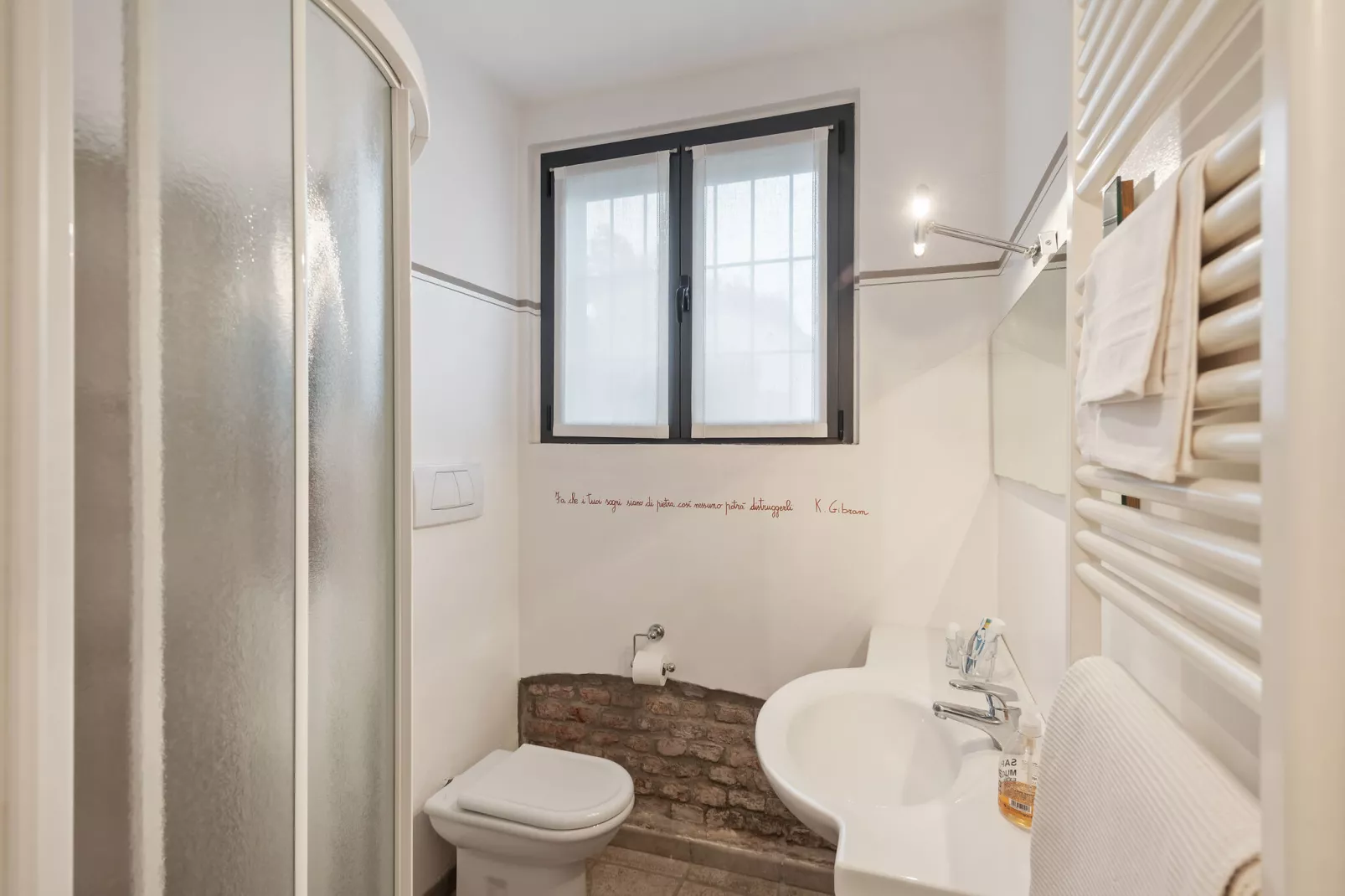 Violino Angelico 1 e 2-Bathroom