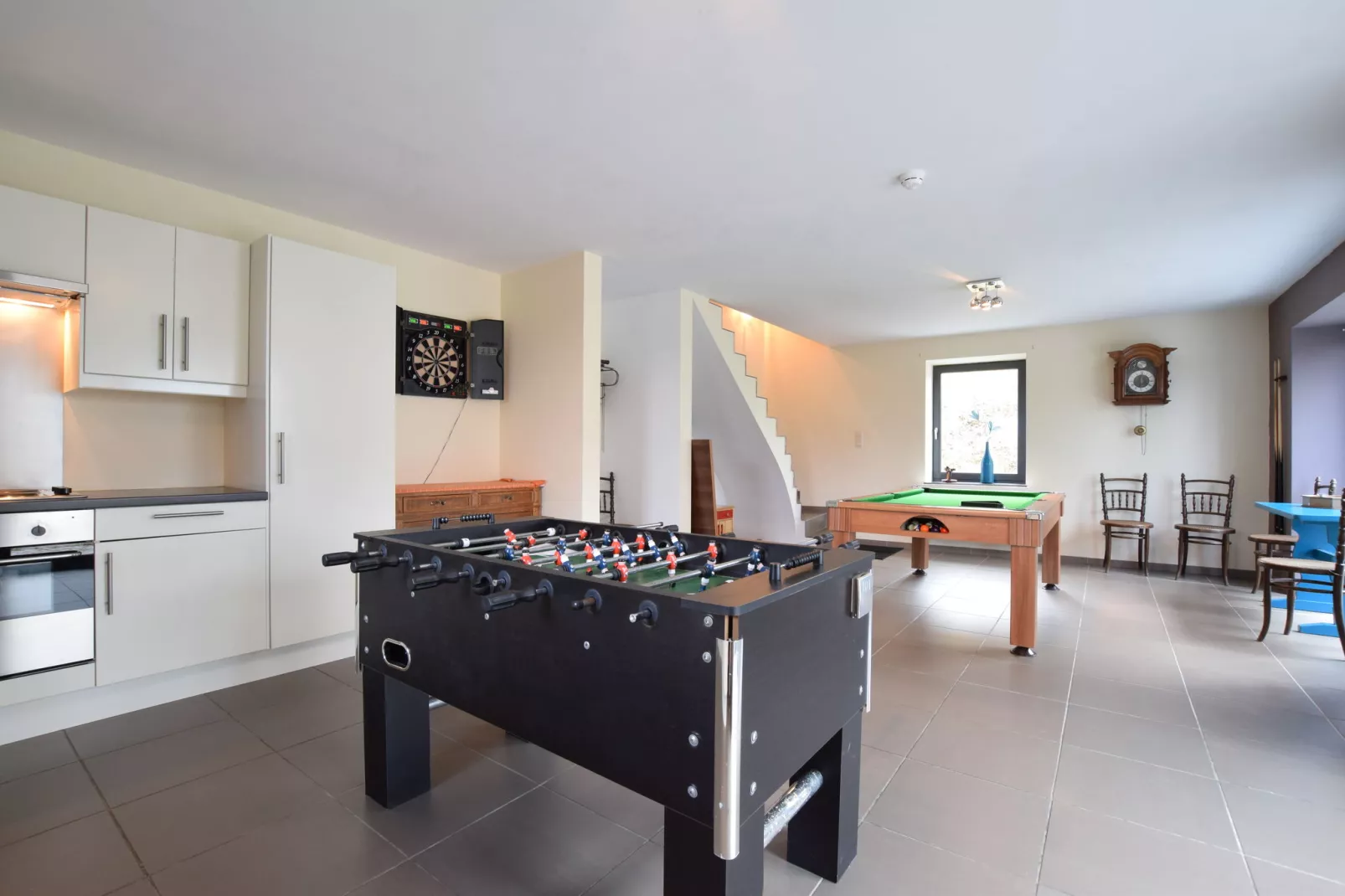Aux Prés de la Cure-Recreation room
