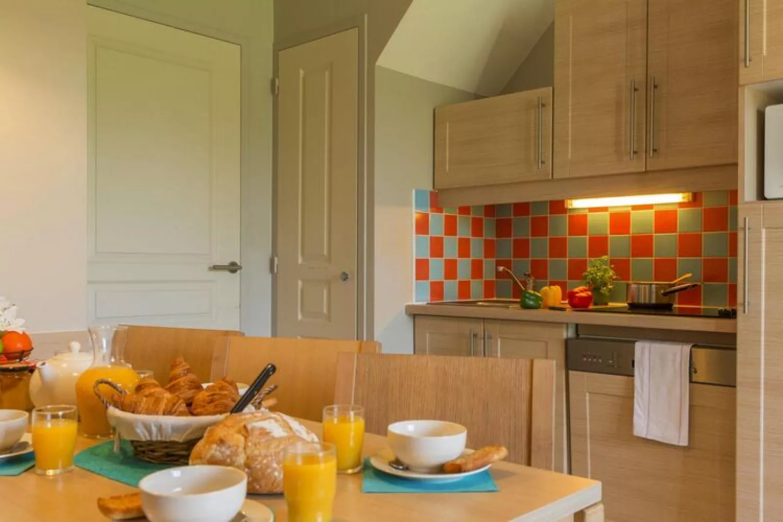 Residence Le Green Beach Port-en-Bessin-Huppain - M6 Standard House 6 p - 2 bedroomss-Esszimmer