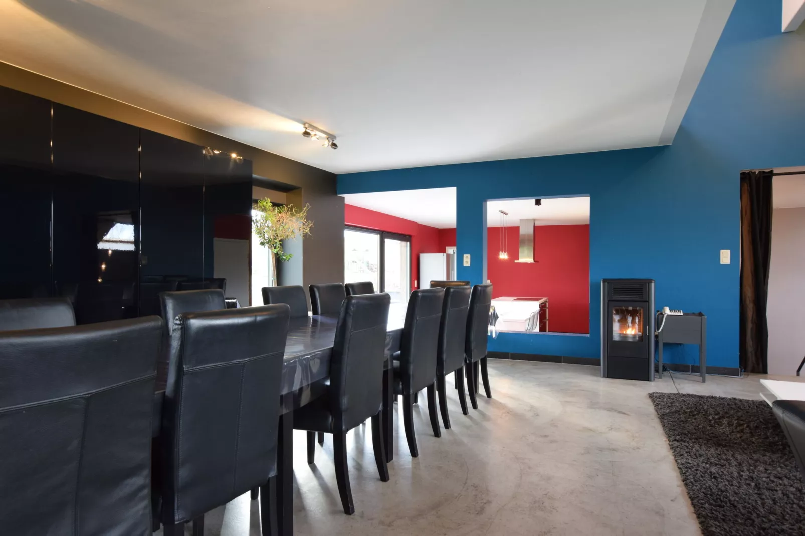 Aux Prés de la Cure-Dining room