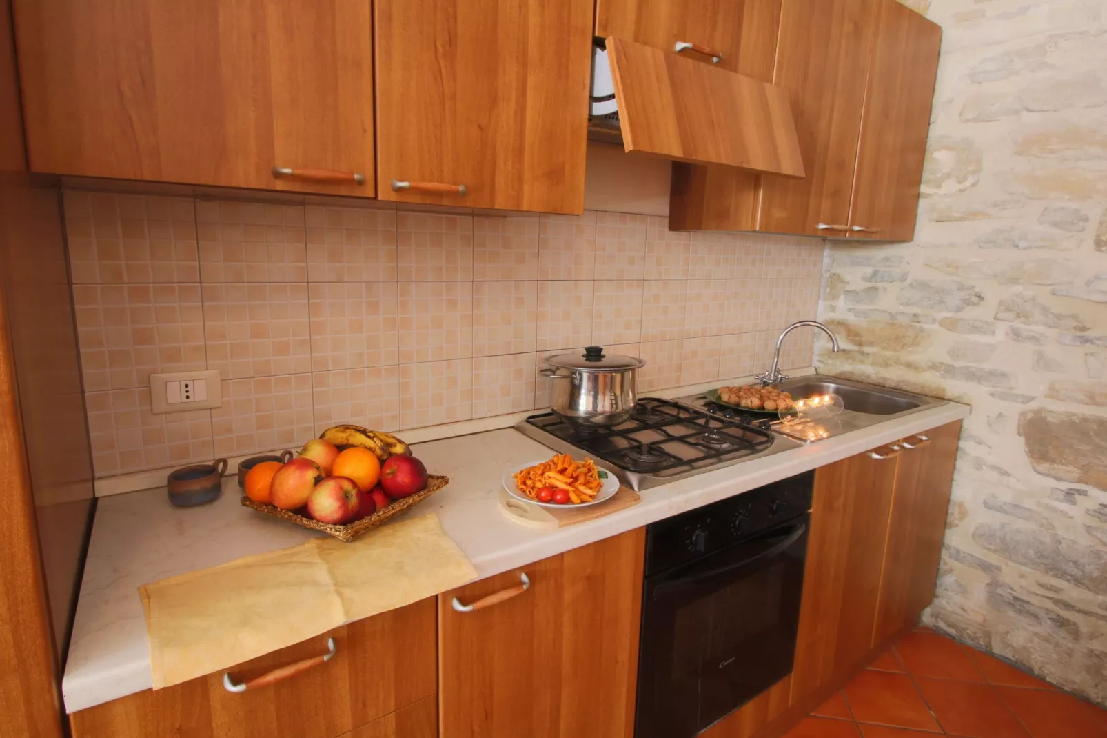 Rosa Bianca-Kitchen