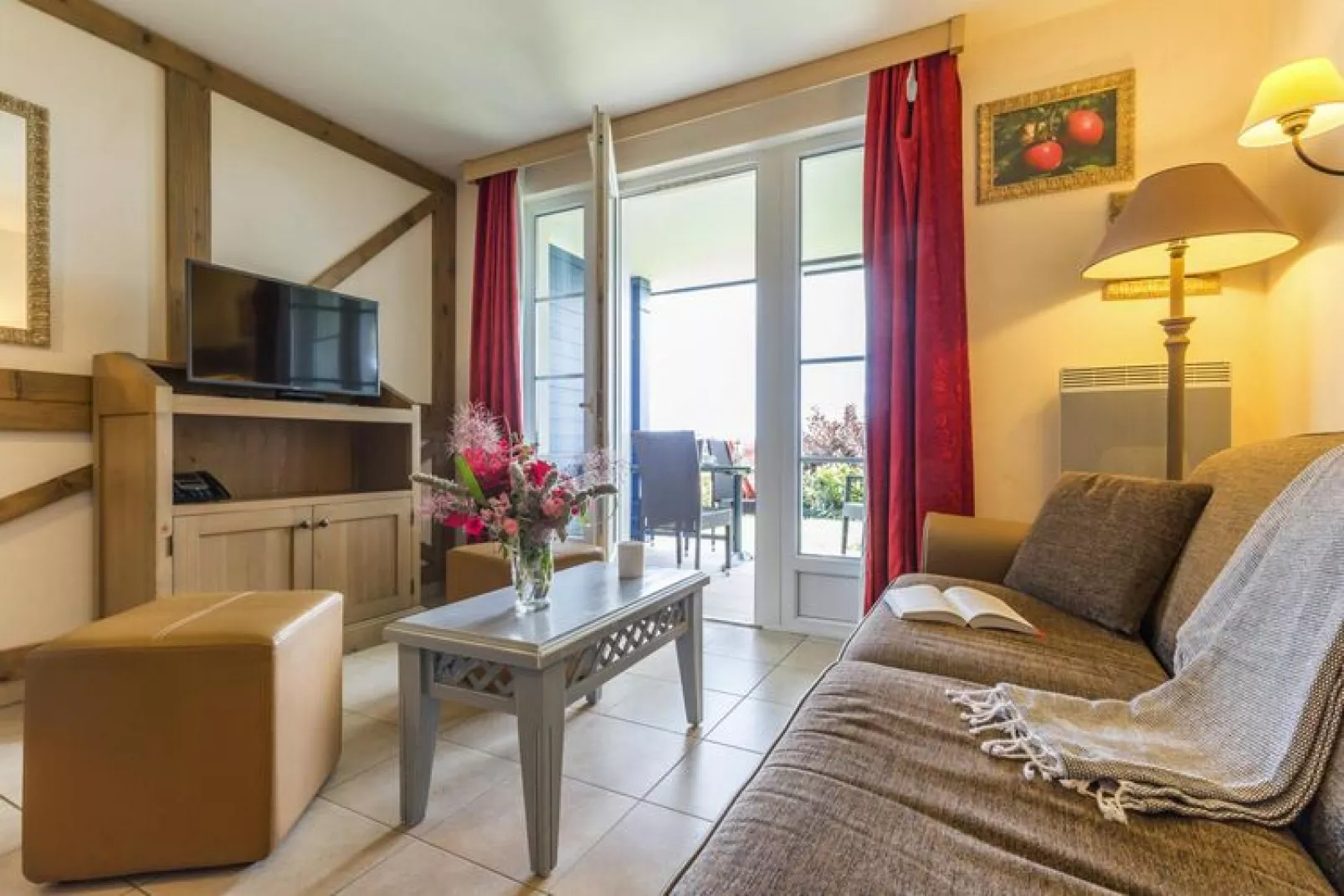 Residence & Spa Houlgate   24 Standard Apt 4 p - 1 bedroom-Living room