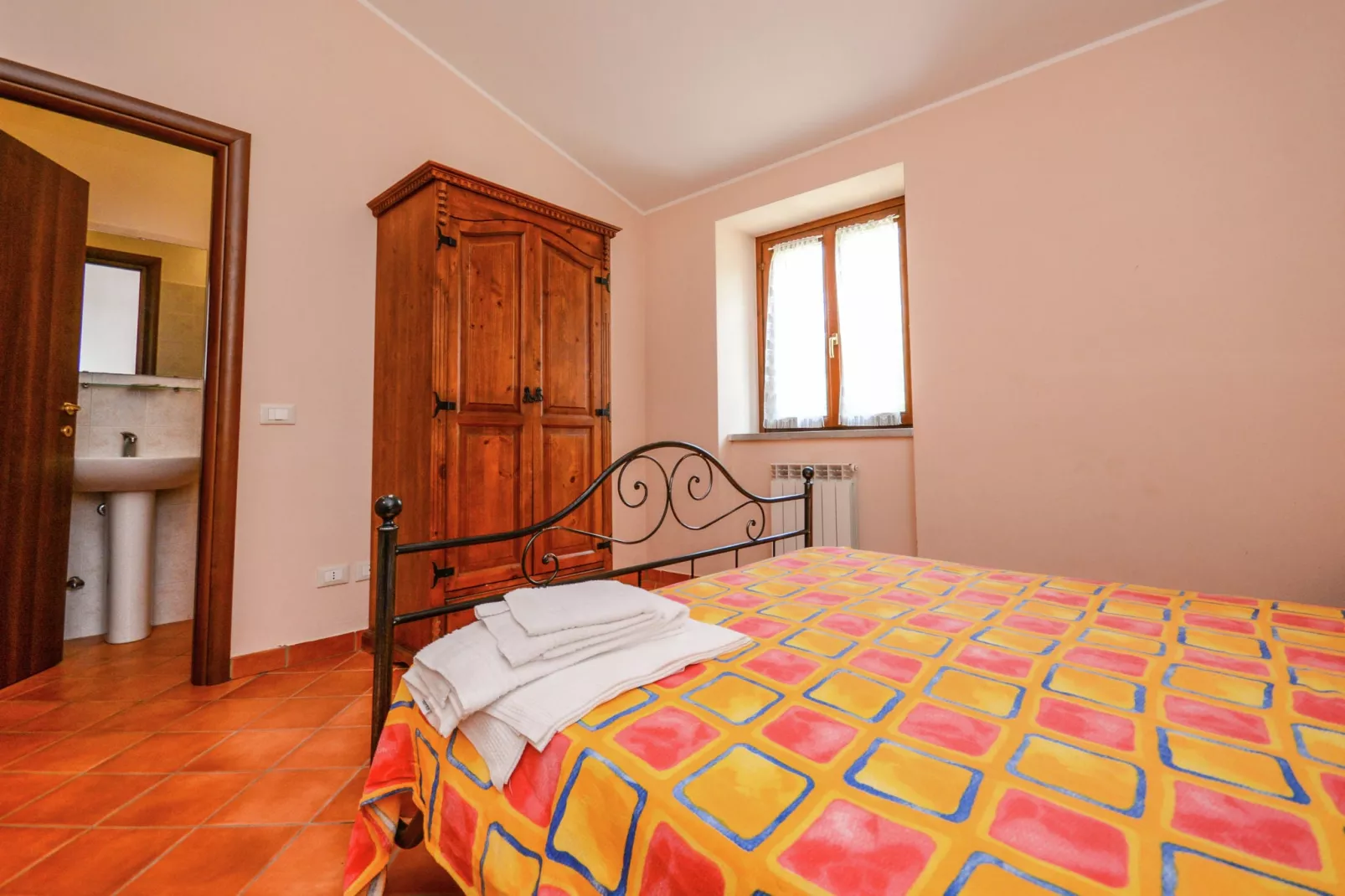 Rosa Bianca-Bedroom