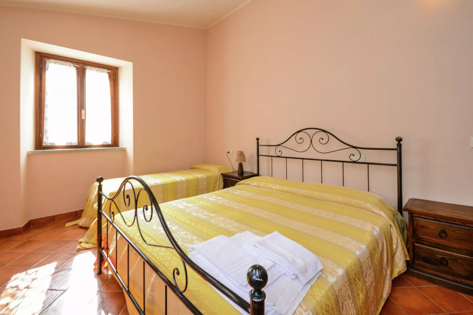 Rosa Bianca-Bedroom