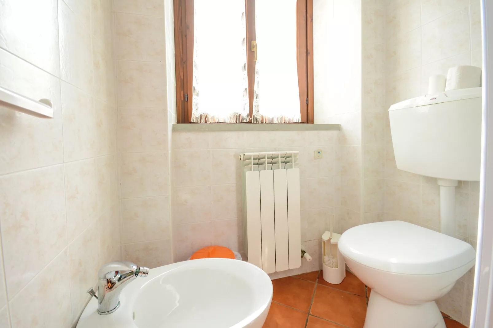 Rosa Bianca-Bathroom
