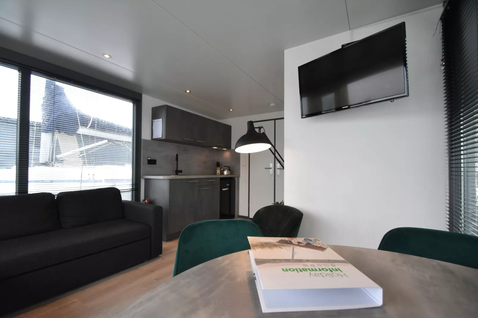 Boot Zonder Naam-Living room