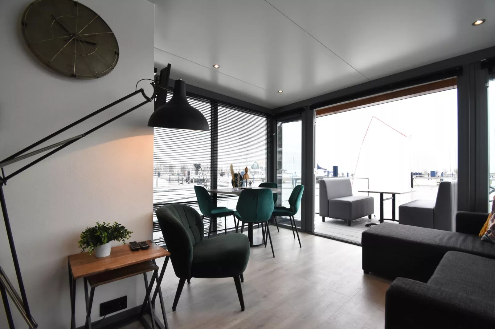 Boot Zonder Naam-Living room