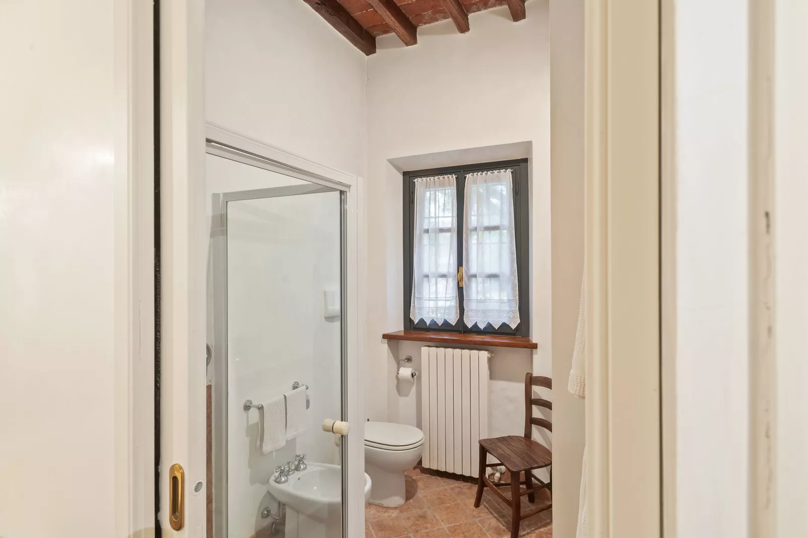 La Villetta-Bathroom