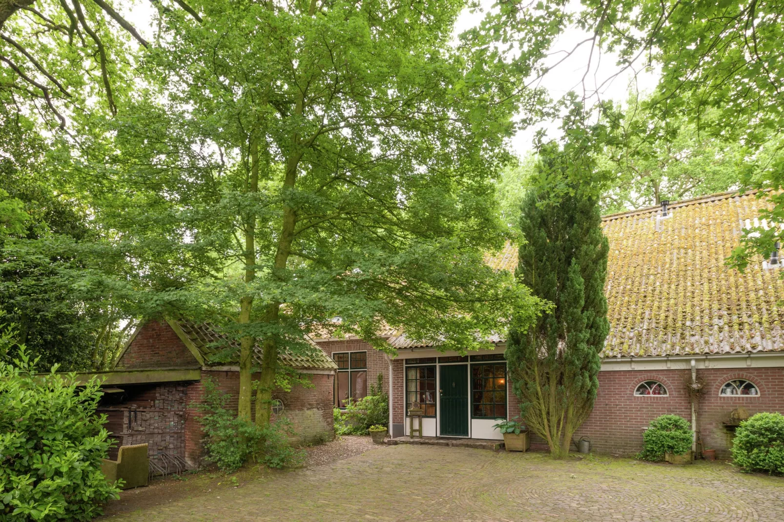 De Eekhorst-Exterior summer