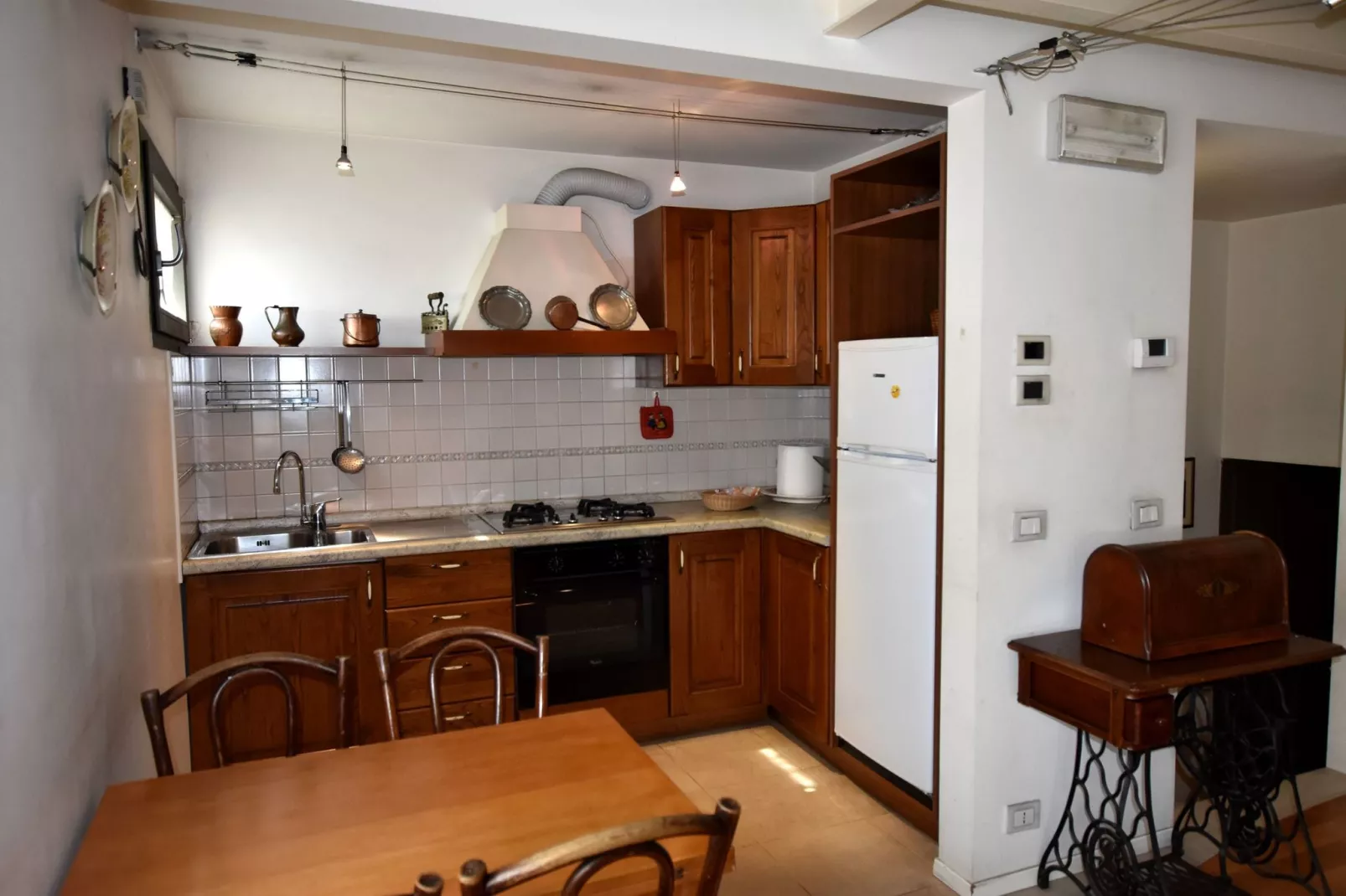 Lovere Lungolago-Kitchen