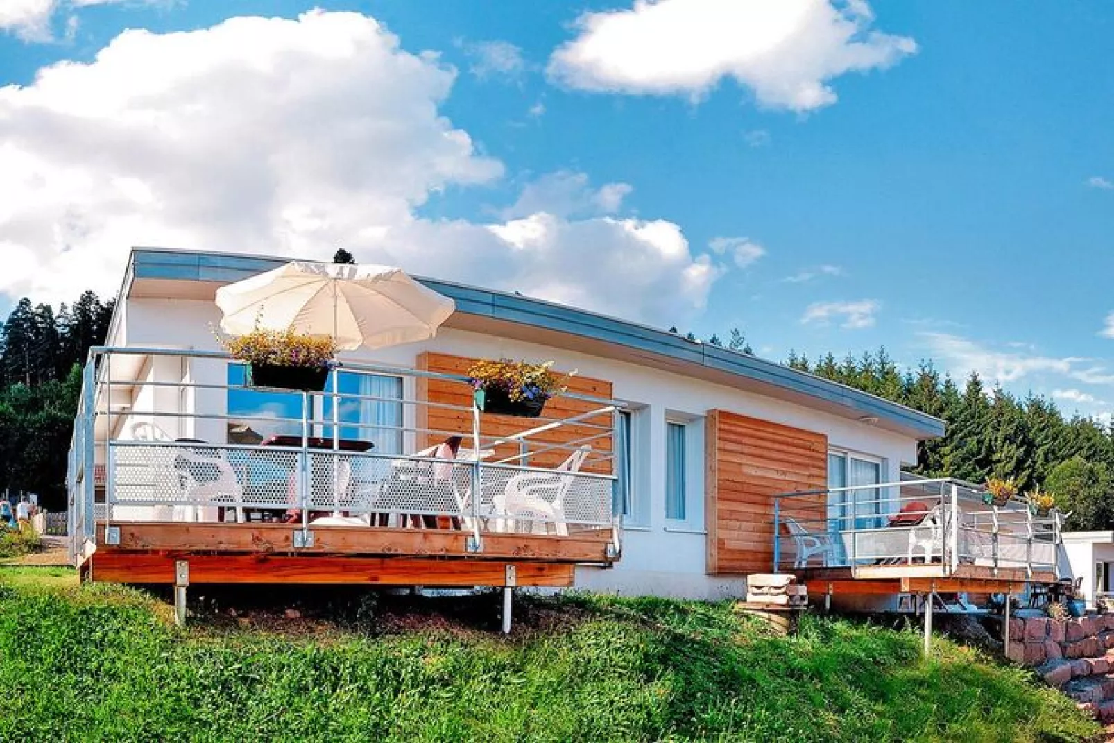 Holiday resort Les Fontaines des Vosges Saales // Gîte 3 pcs 6 pers-Exterior summer