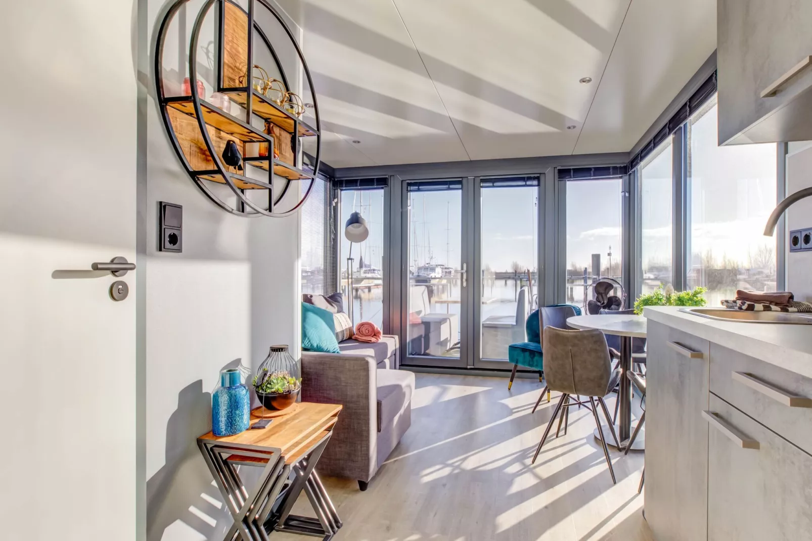 Bermuda-Living room