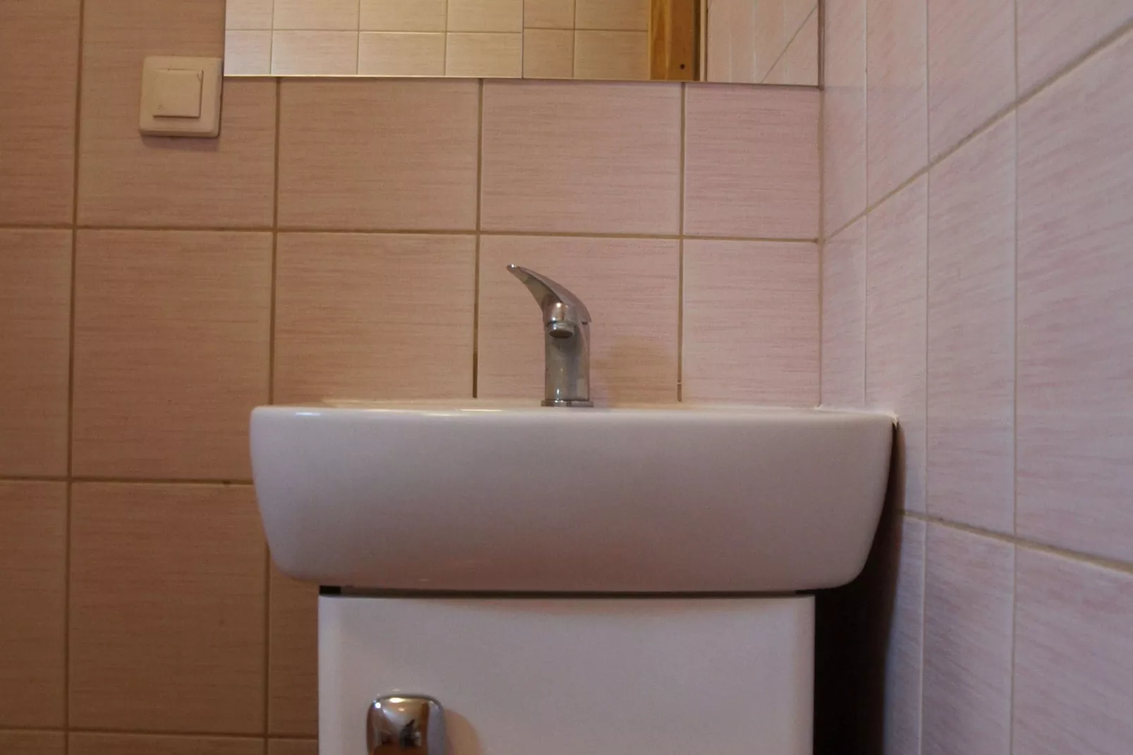 House among beautiful forests-Bathroom