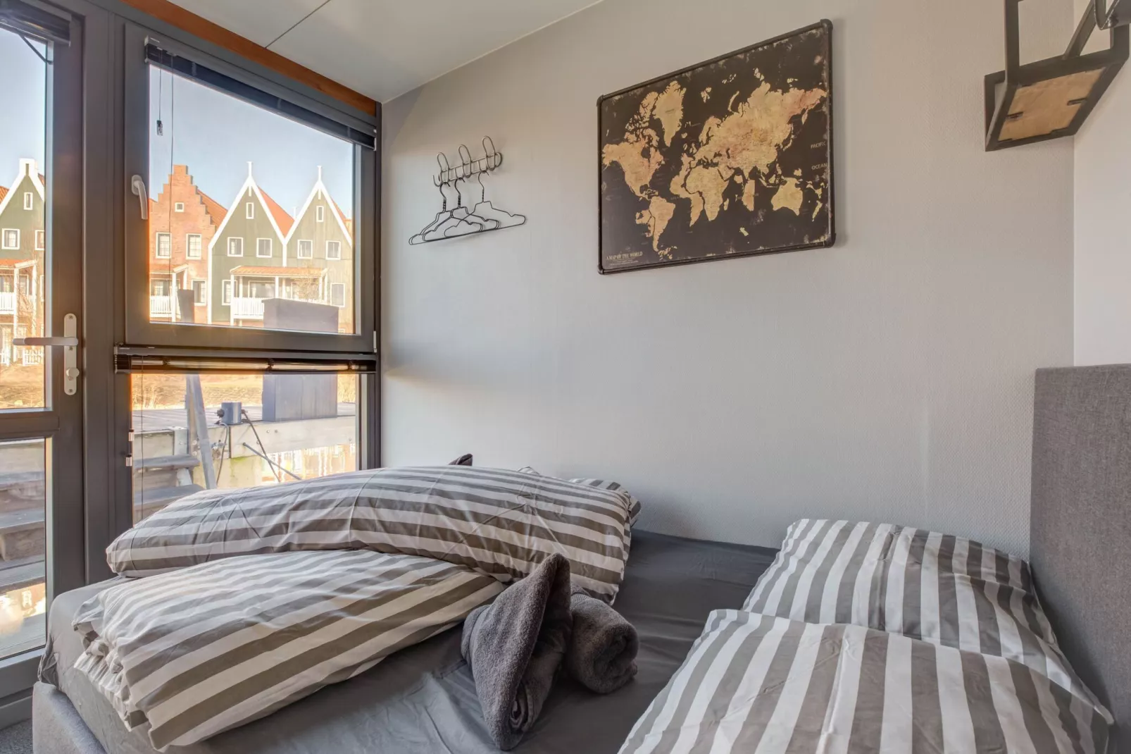 Bermuda-Bedroom