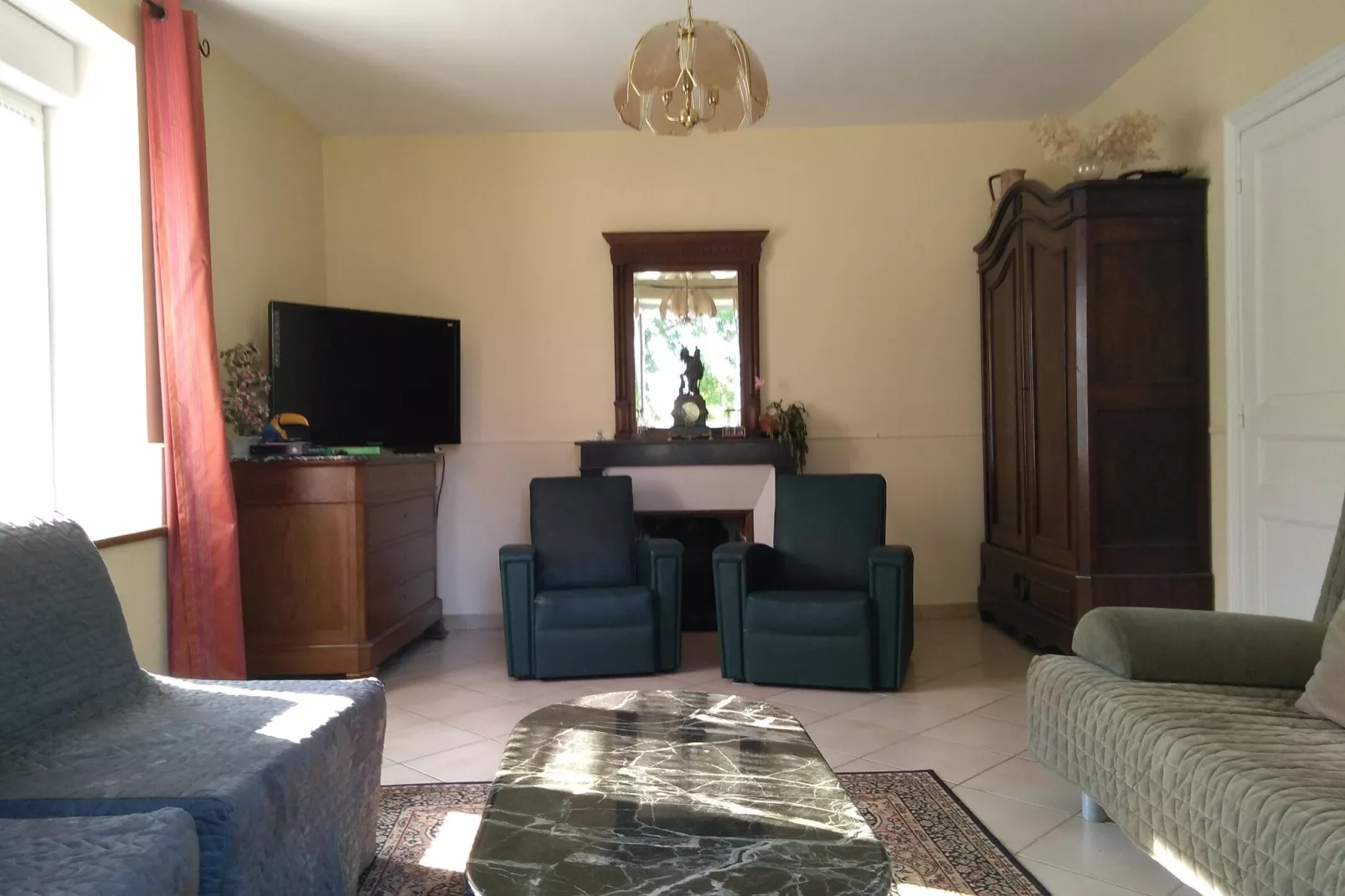 Terraced house Lahayville-Living room
