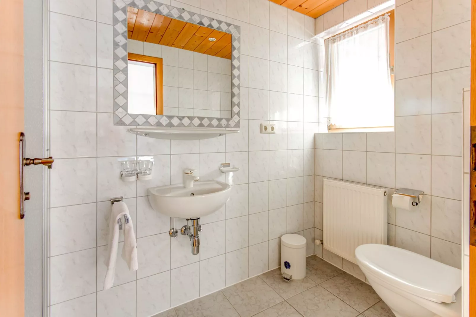 Haus Peppas-Bathroom