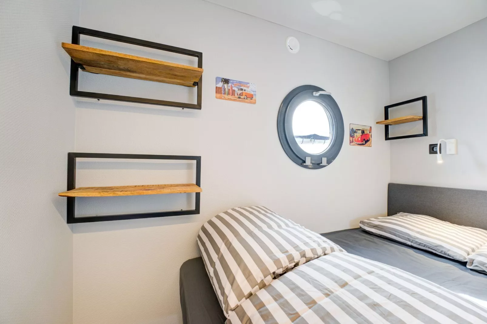 La Belle Vie-Bedroom