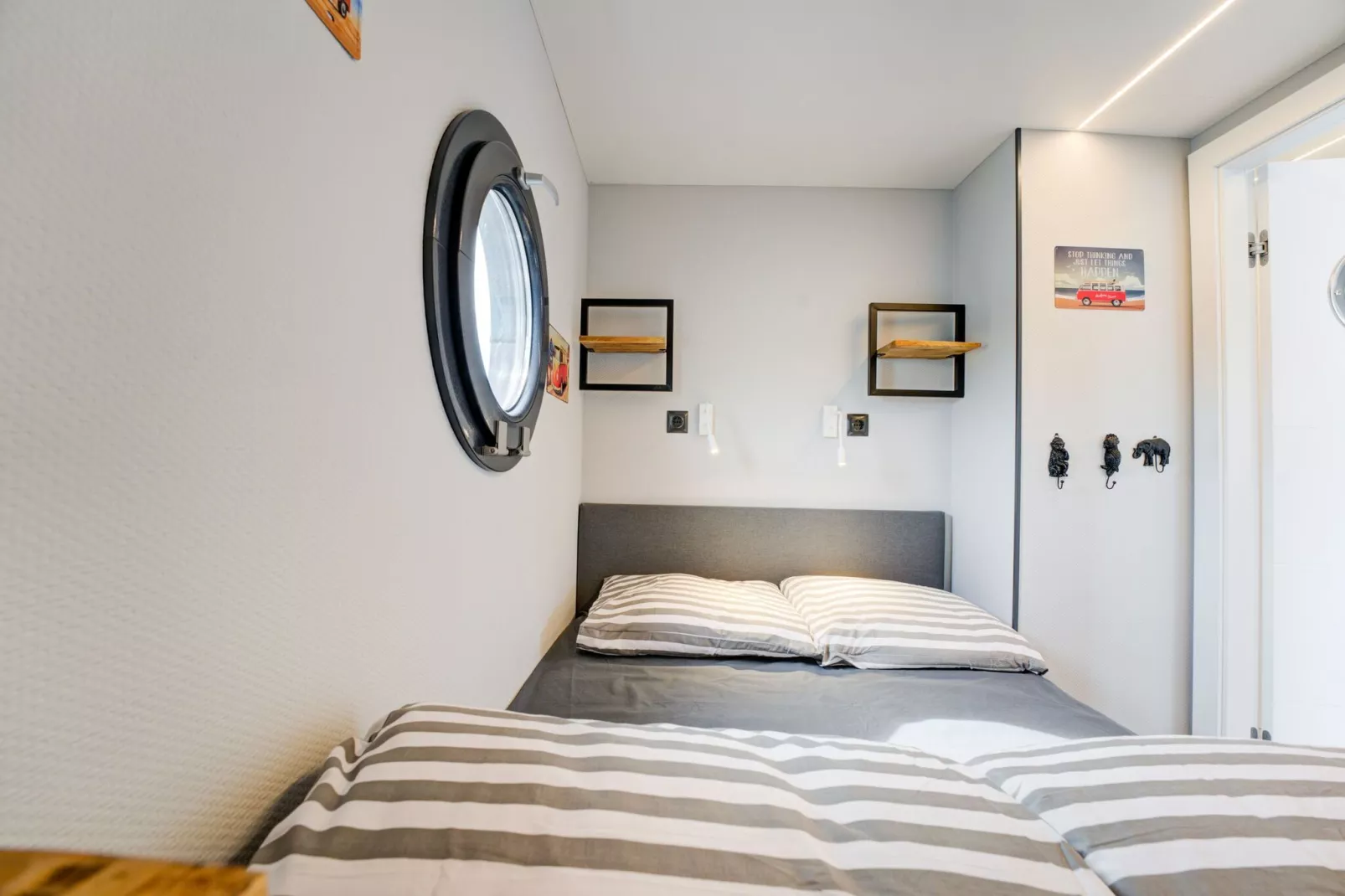 La Belle Vie-Bedroom