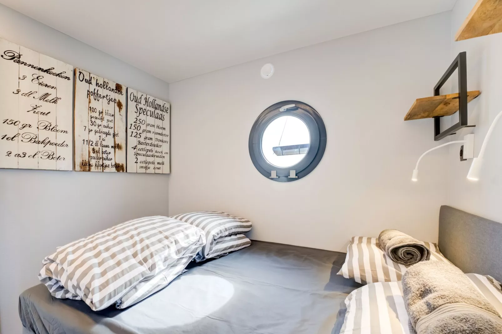La Belle Vie-Bedroom