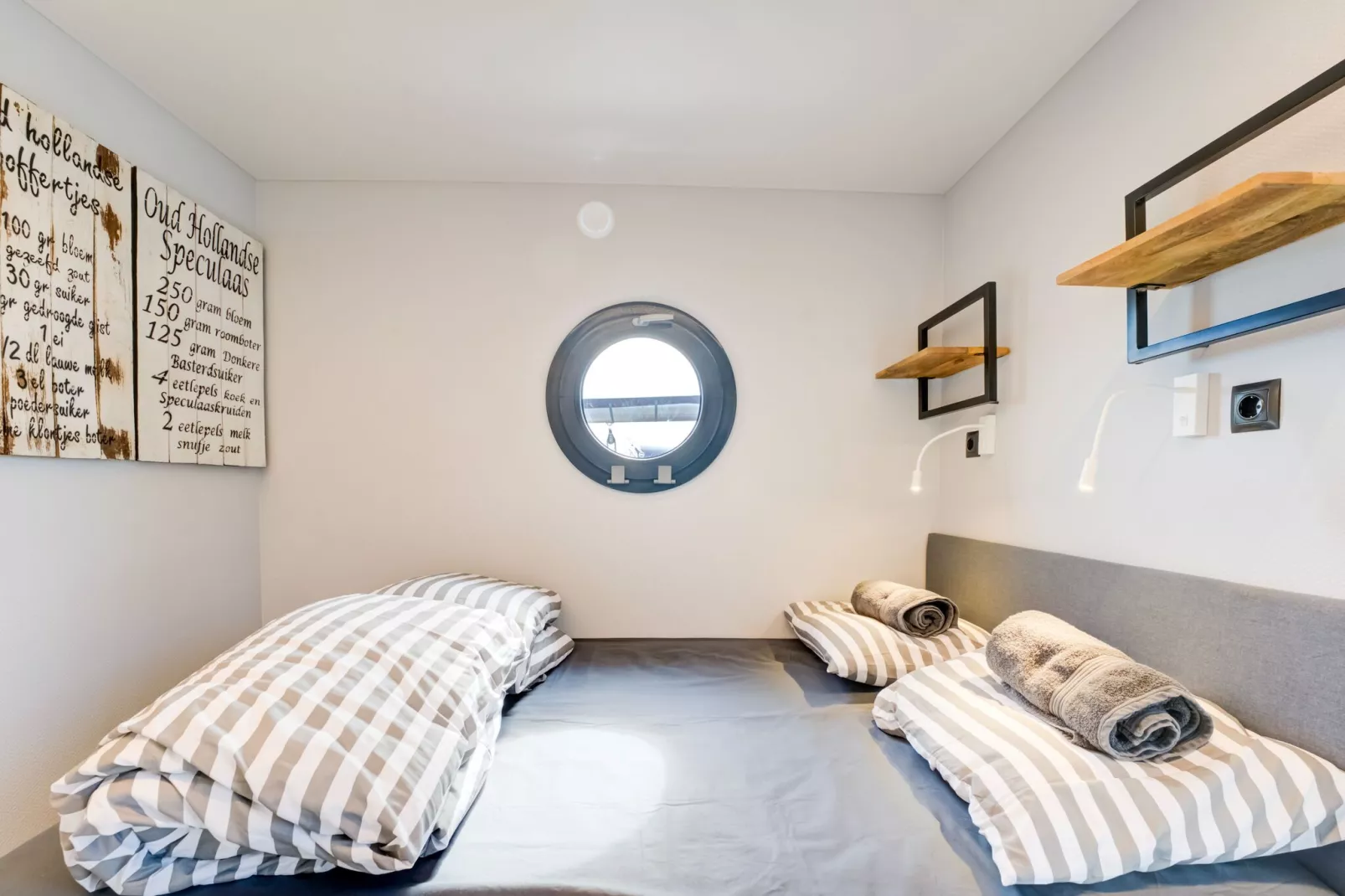 La Belle Vie-Bedroom
