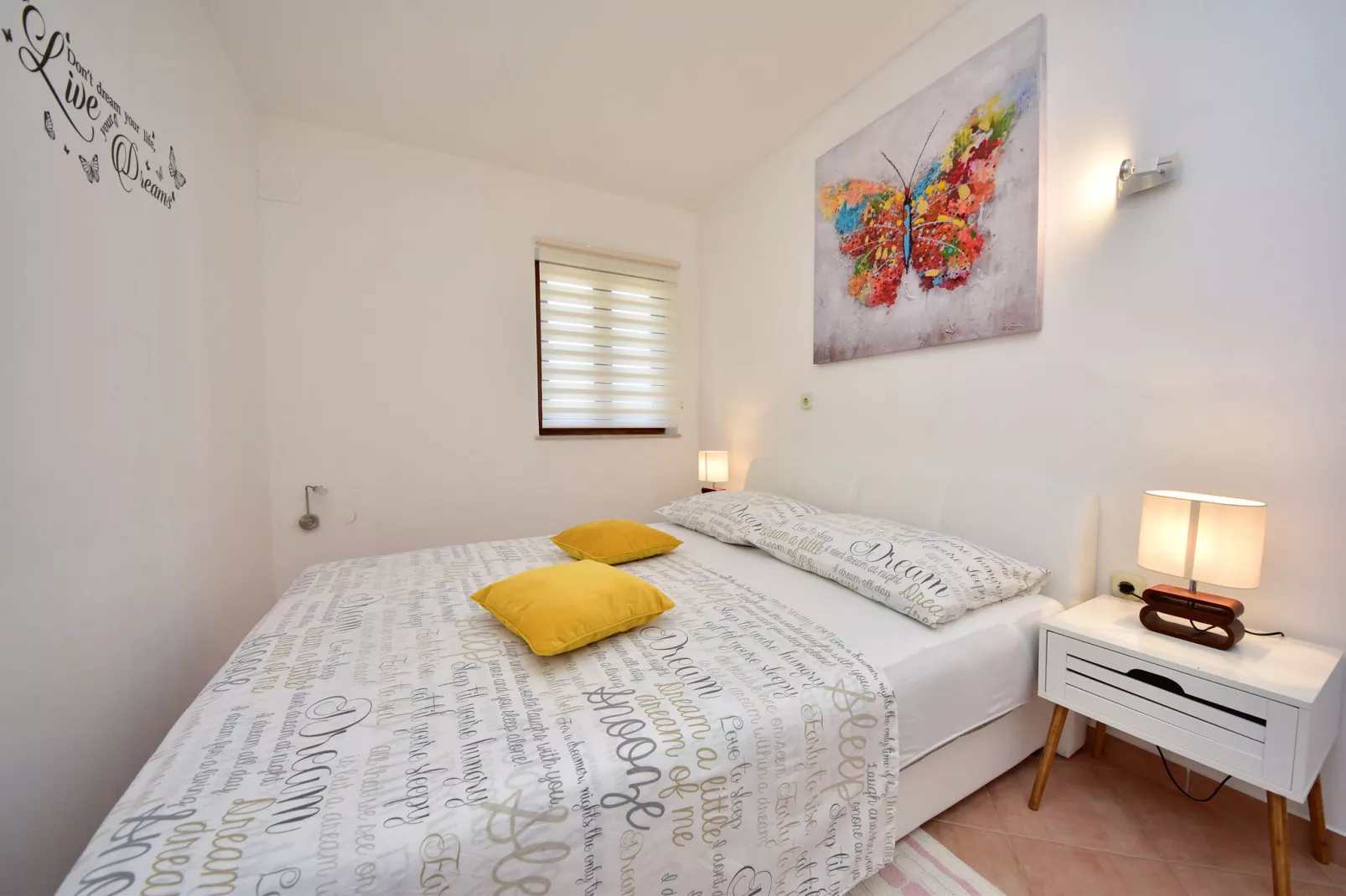 Antonio-Bedroom