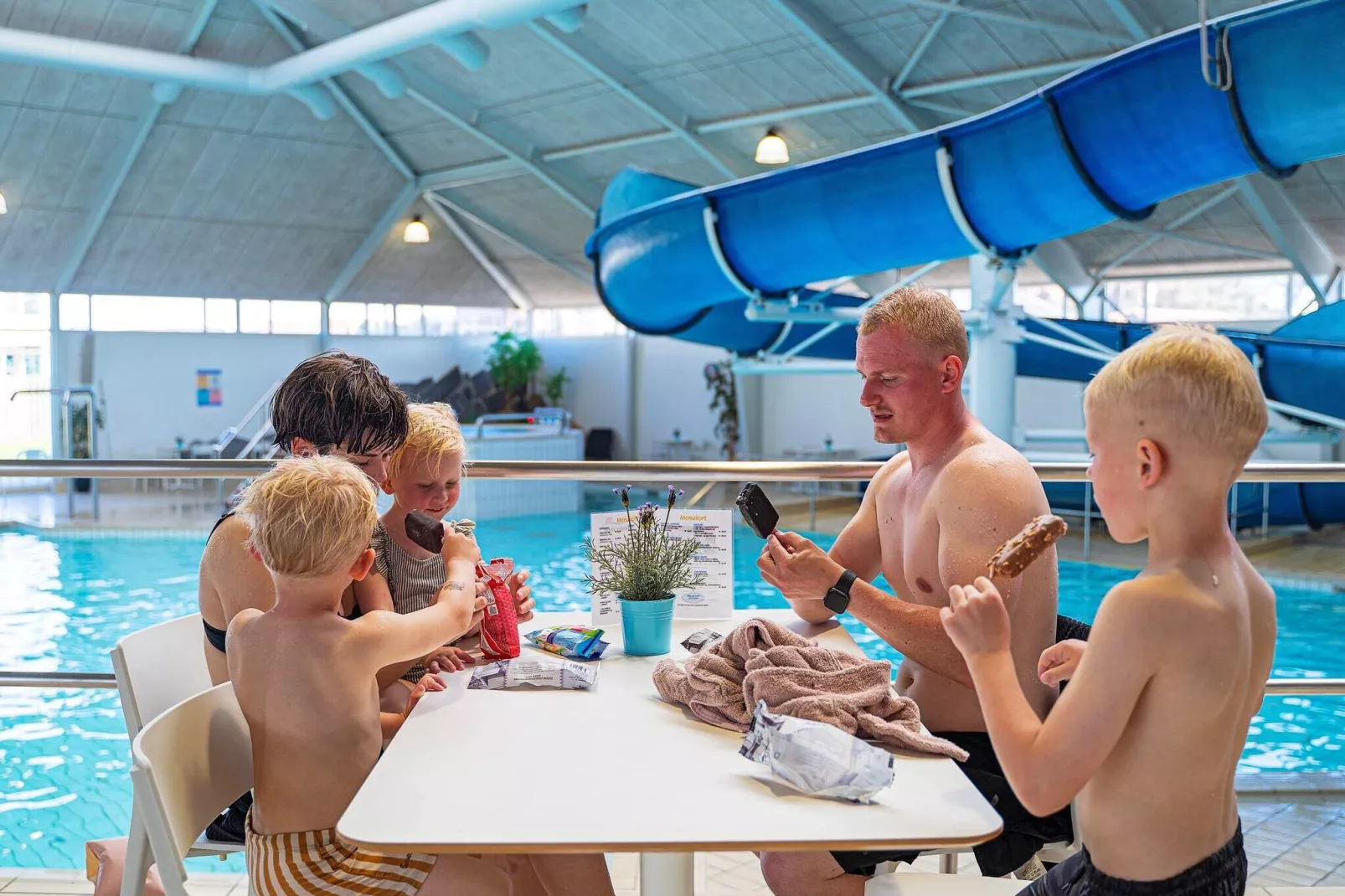 2 room w/seaview-Piscine