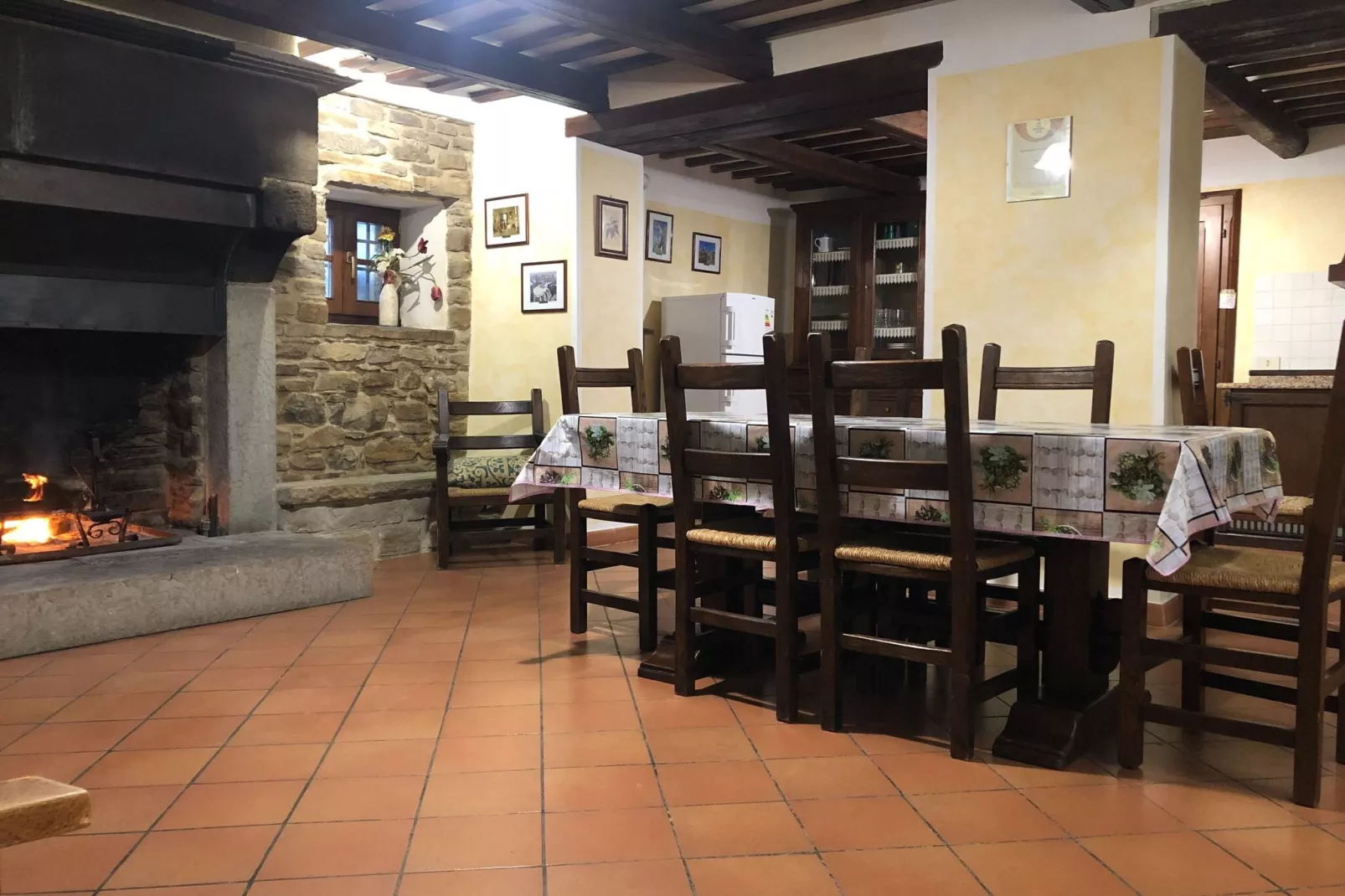 Seriola-Dining room