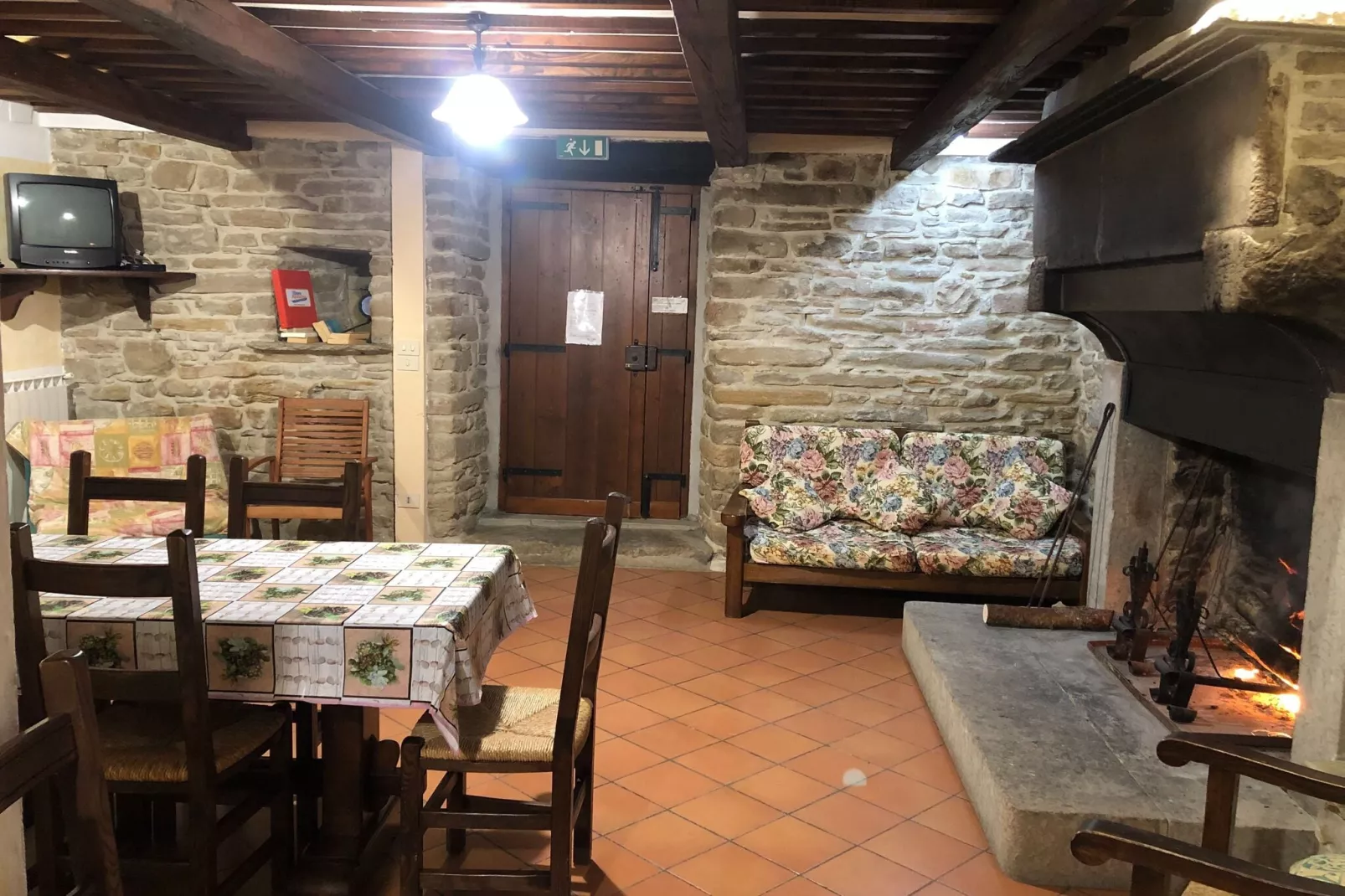 Seriola-Dining room