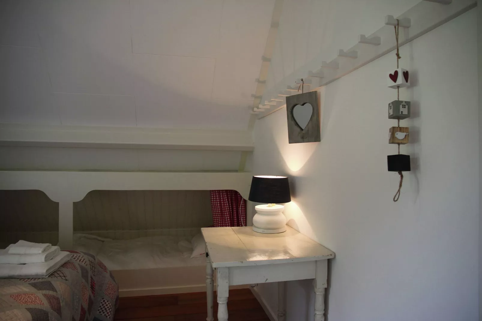 Hofstede Groot Blankenstein-Schlafzimmer