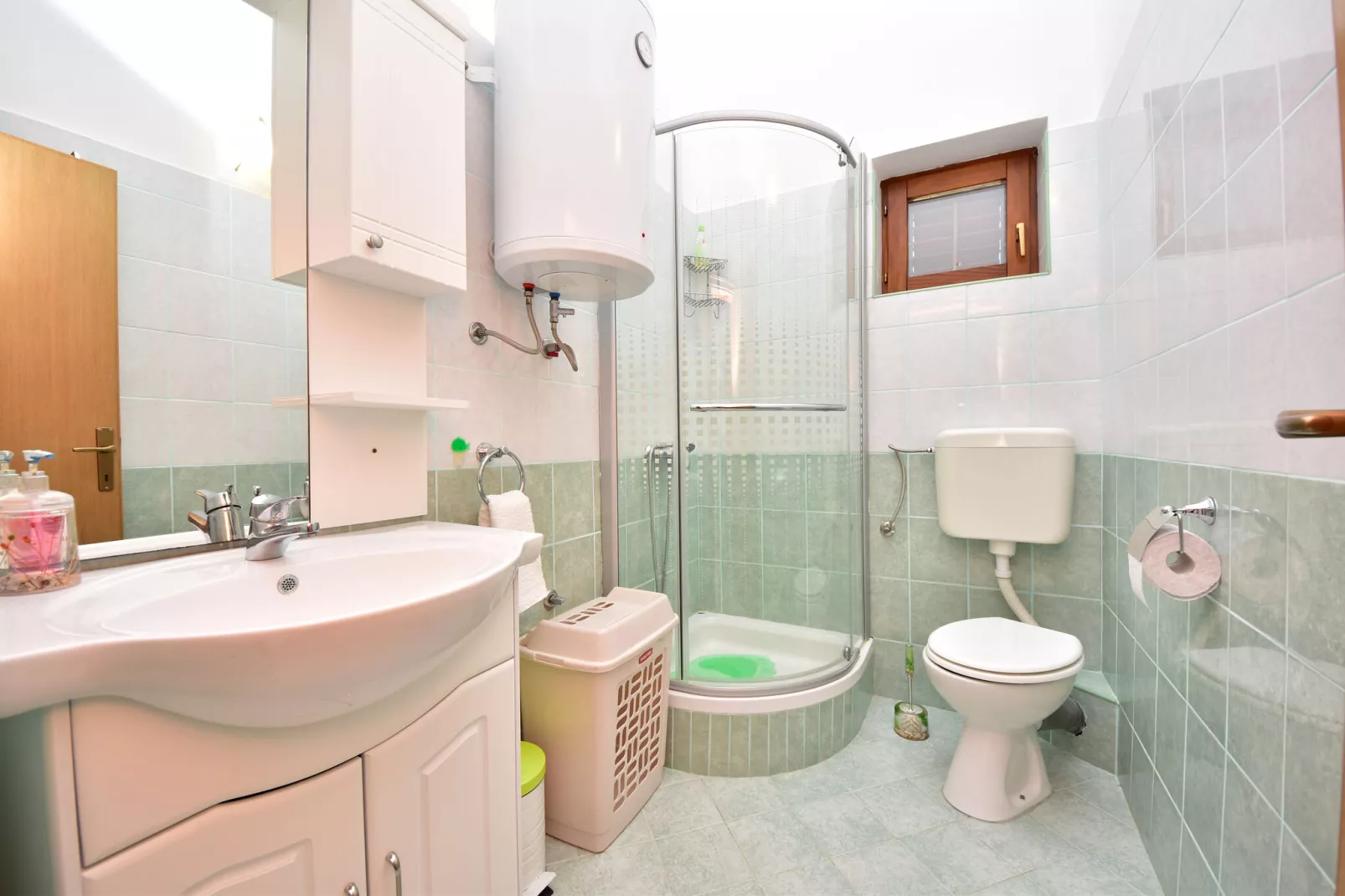 Luka-Bathroom