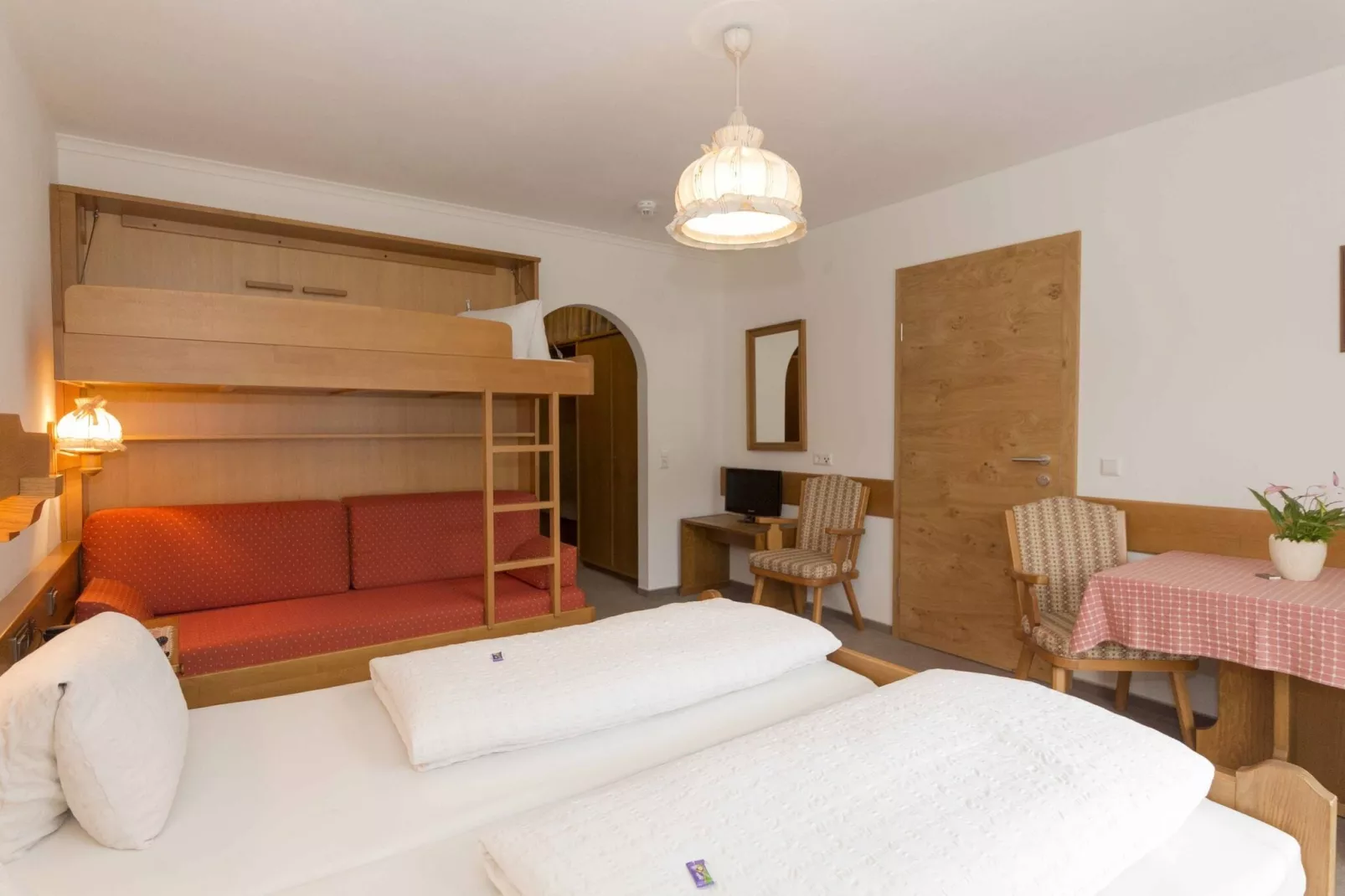 Hubergut - Ferienwohnung Anna-Chambre