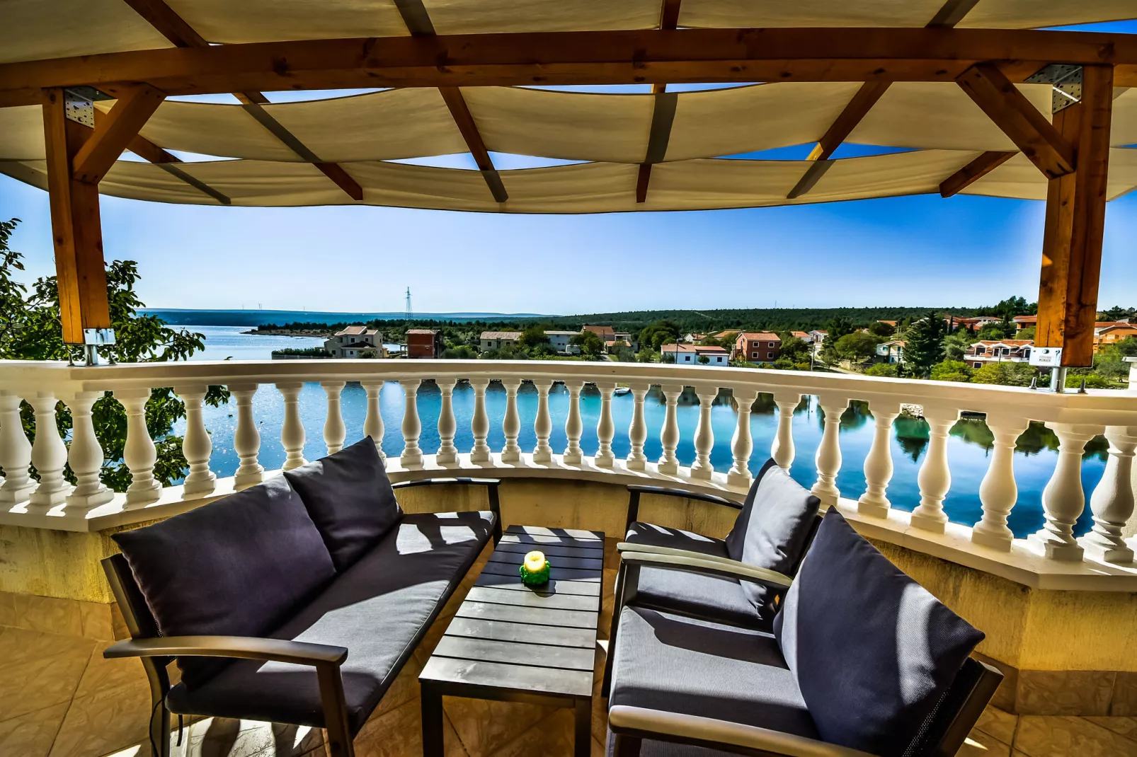 Luka-Terrace balcony