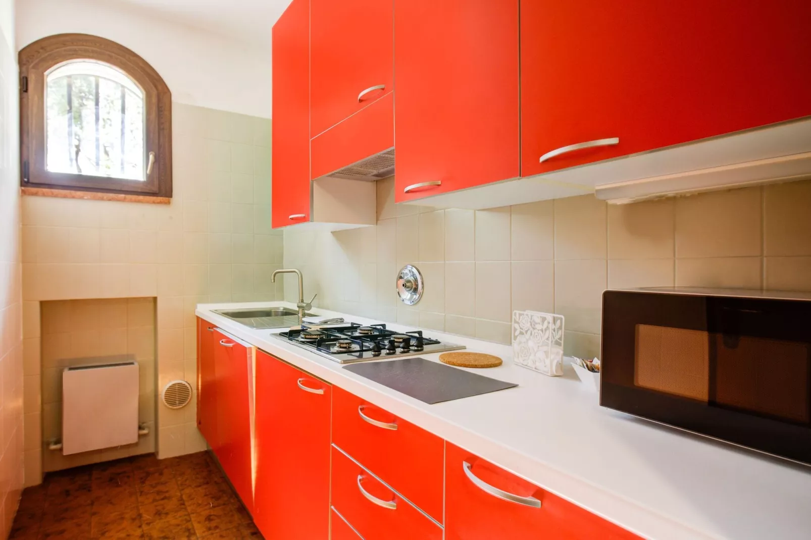 Jolly Bilo Inferiore-Kitchen