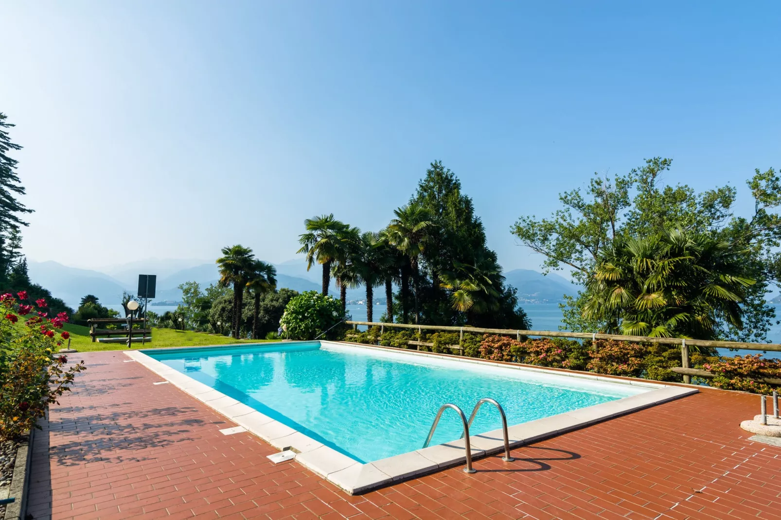 Verdelago Quattordici-Schwimmbad
