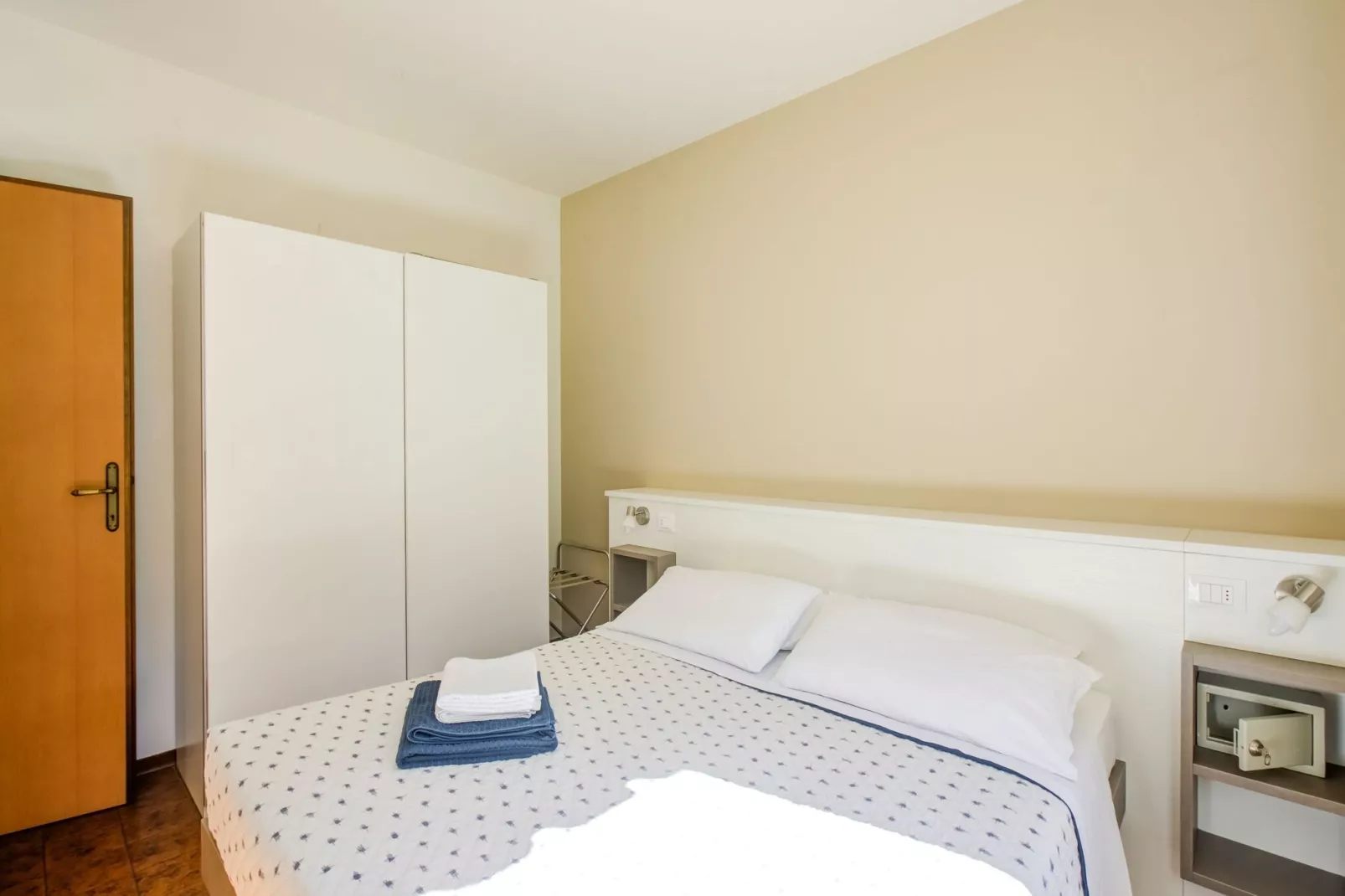 Jolly Bilo Inferiore-Bedroom