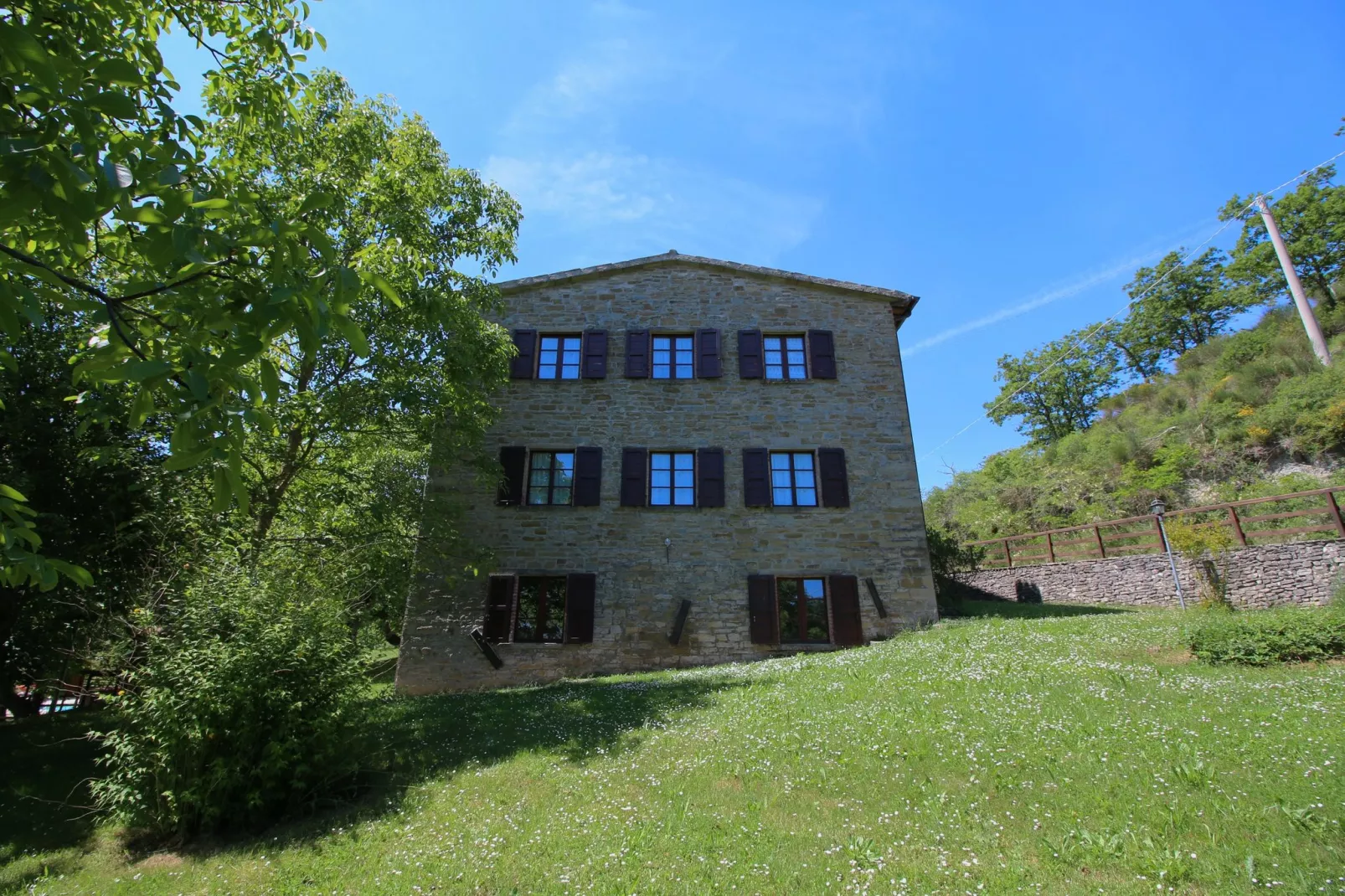 Tartufo-Exterior in summer