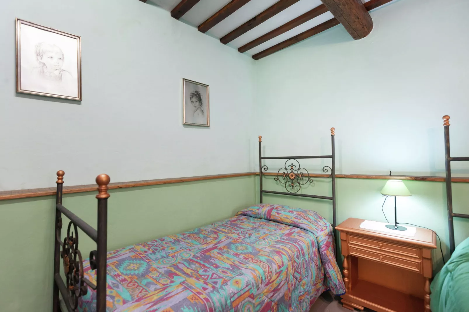 Tartufo-Bedroom